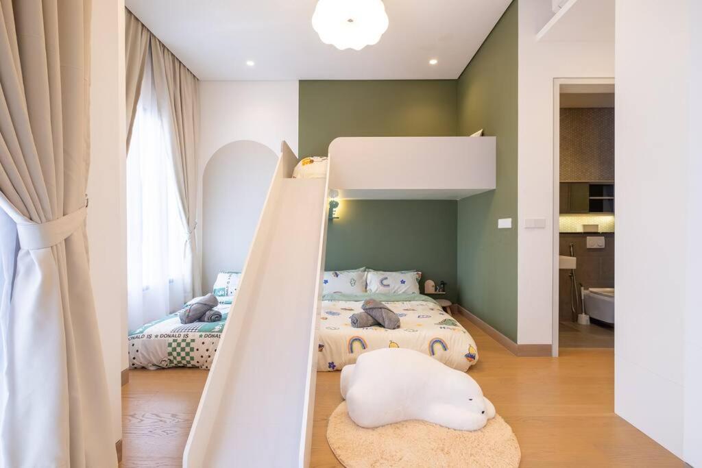 Cute Dinosaur Kids Theme@Lucentia LalaPort BBCC