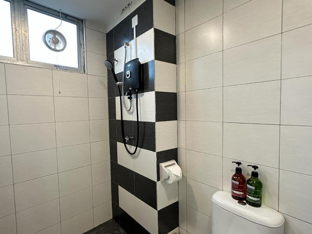 CEO9 Duplex Premier 6 Pax Suite#Disneys HS #PISA #USM #Pantai Hospital view 4