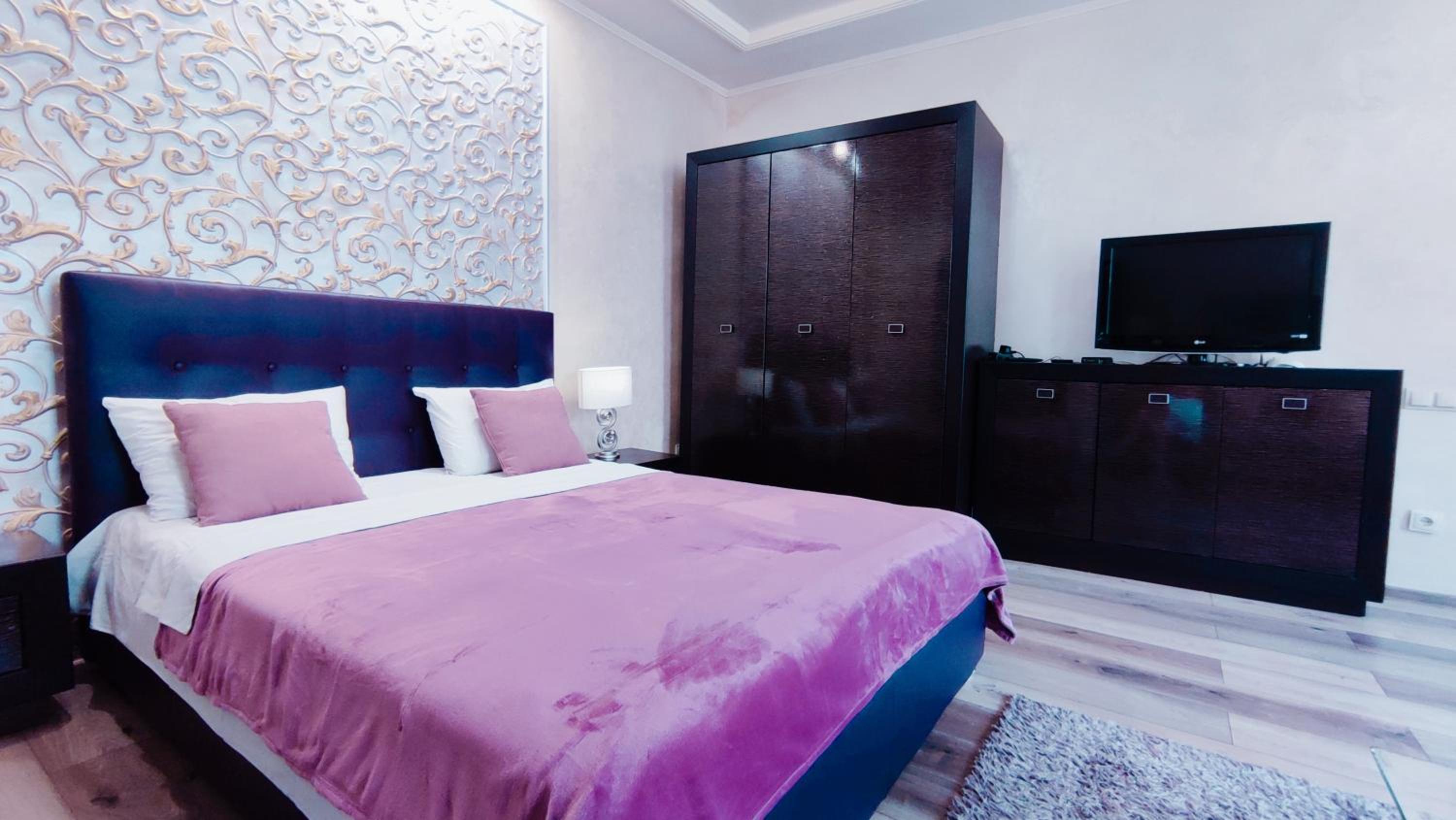 Best Apartment Plosha Rynok view 4