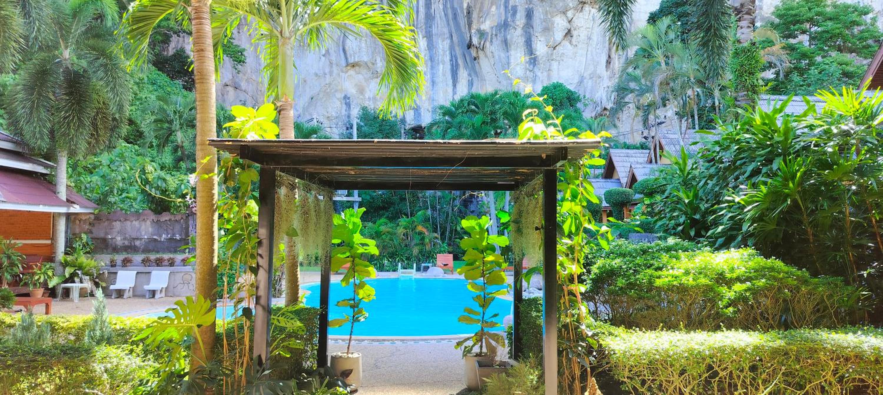 Diamond Cave Resort