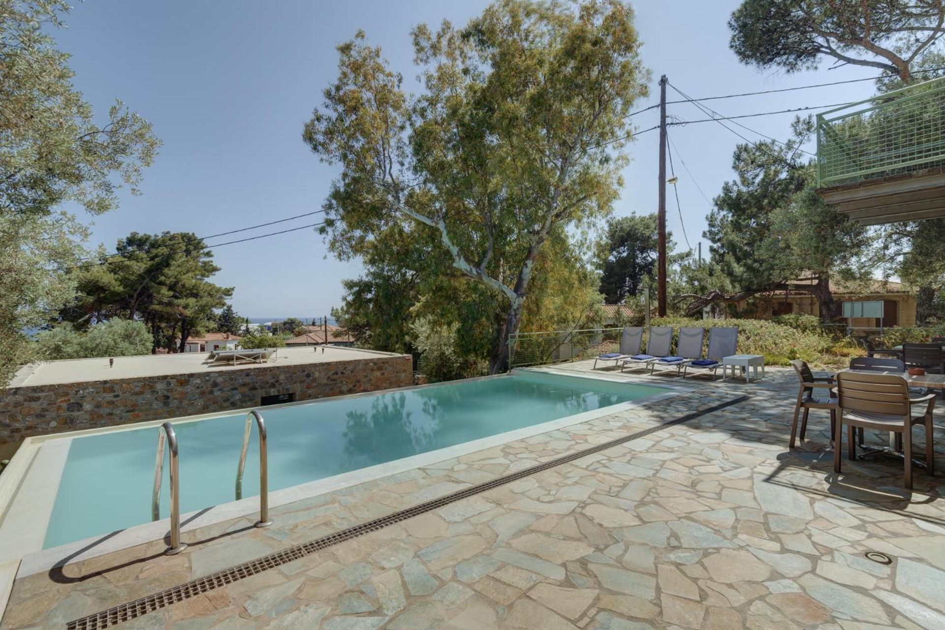 Ouzo Traditional House with private pool