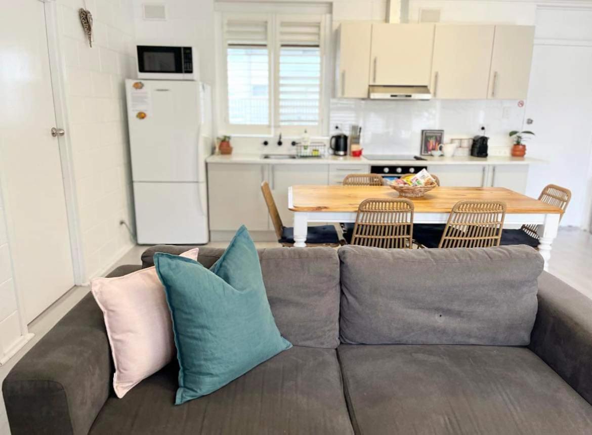 Bay Breeze Cottage