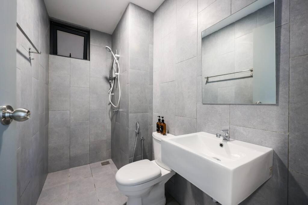 M Vertica KL Residence