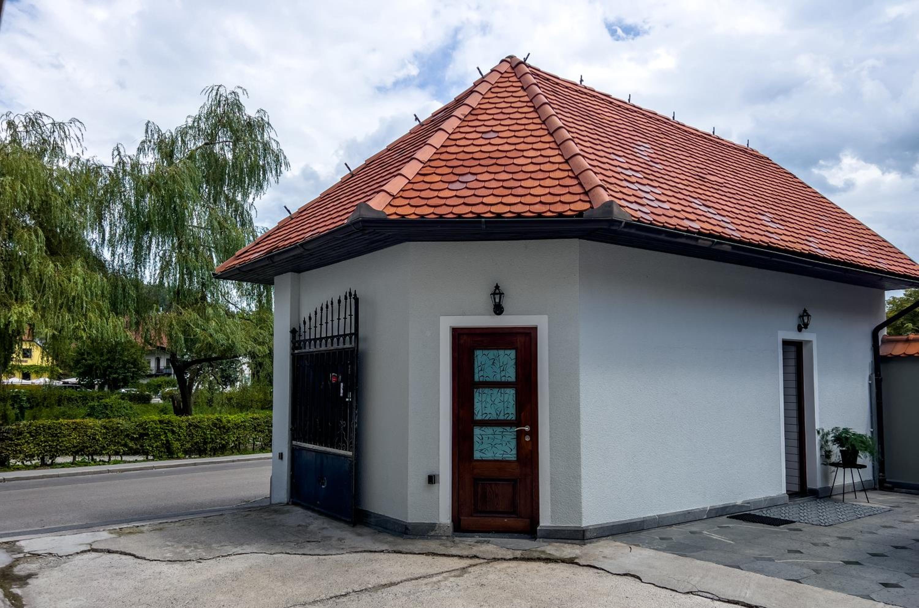 Riverside studio 1
