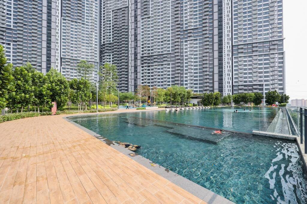 M Vertica KL Residence
