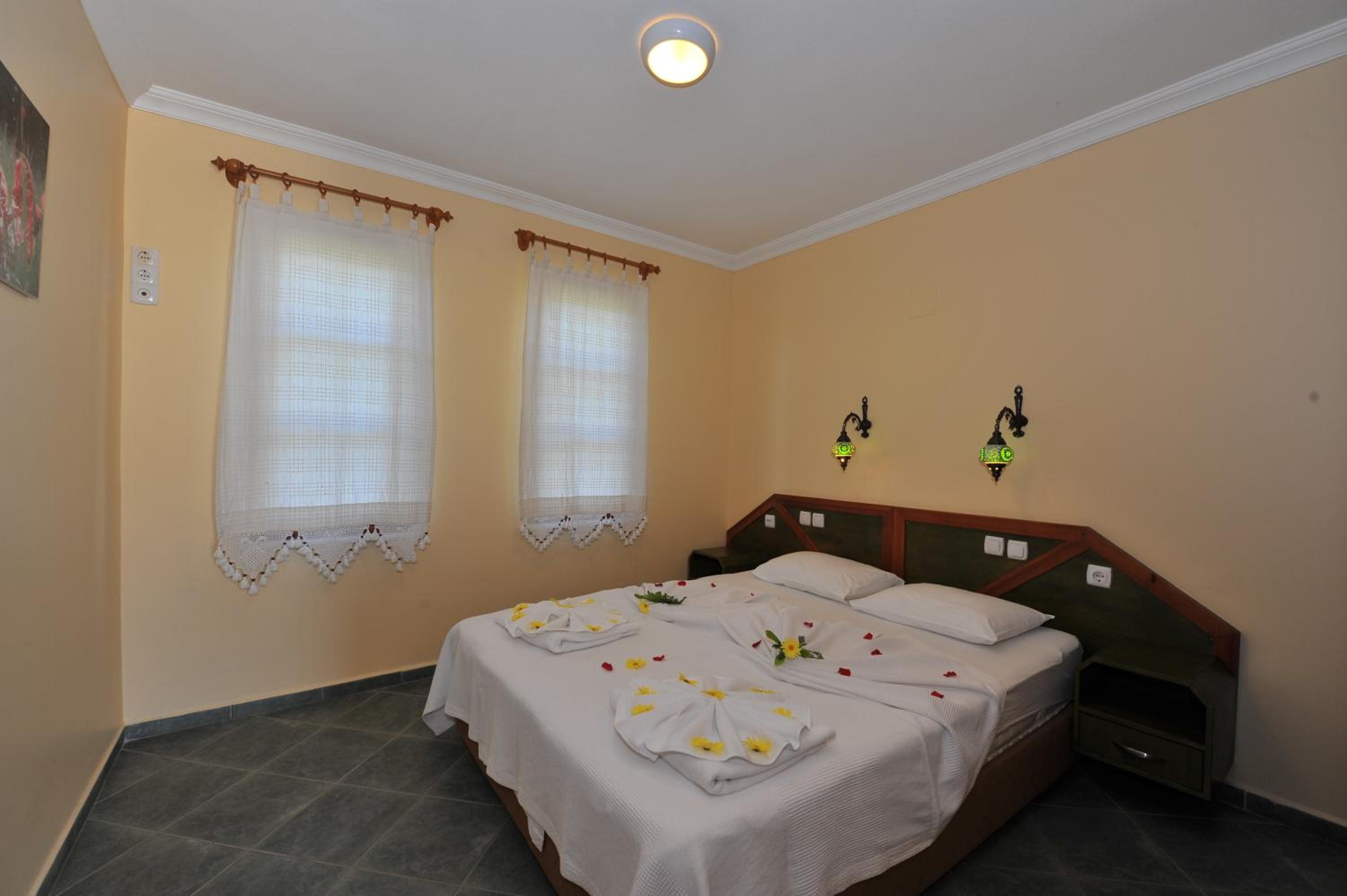 Grenadine Lodge