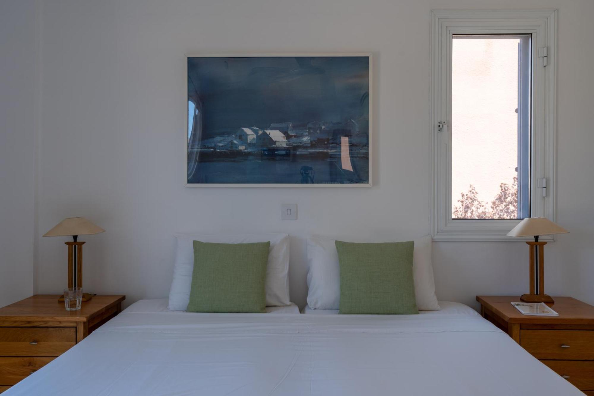 Tropical Paradise in Harbour Paphos, Central & Close to Beach