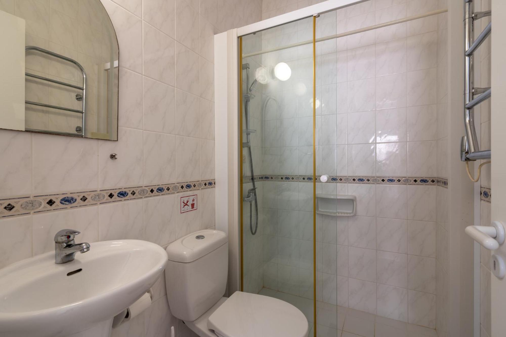 Tropical Paradise in Harbour Paphos, Central & Close to Beach
