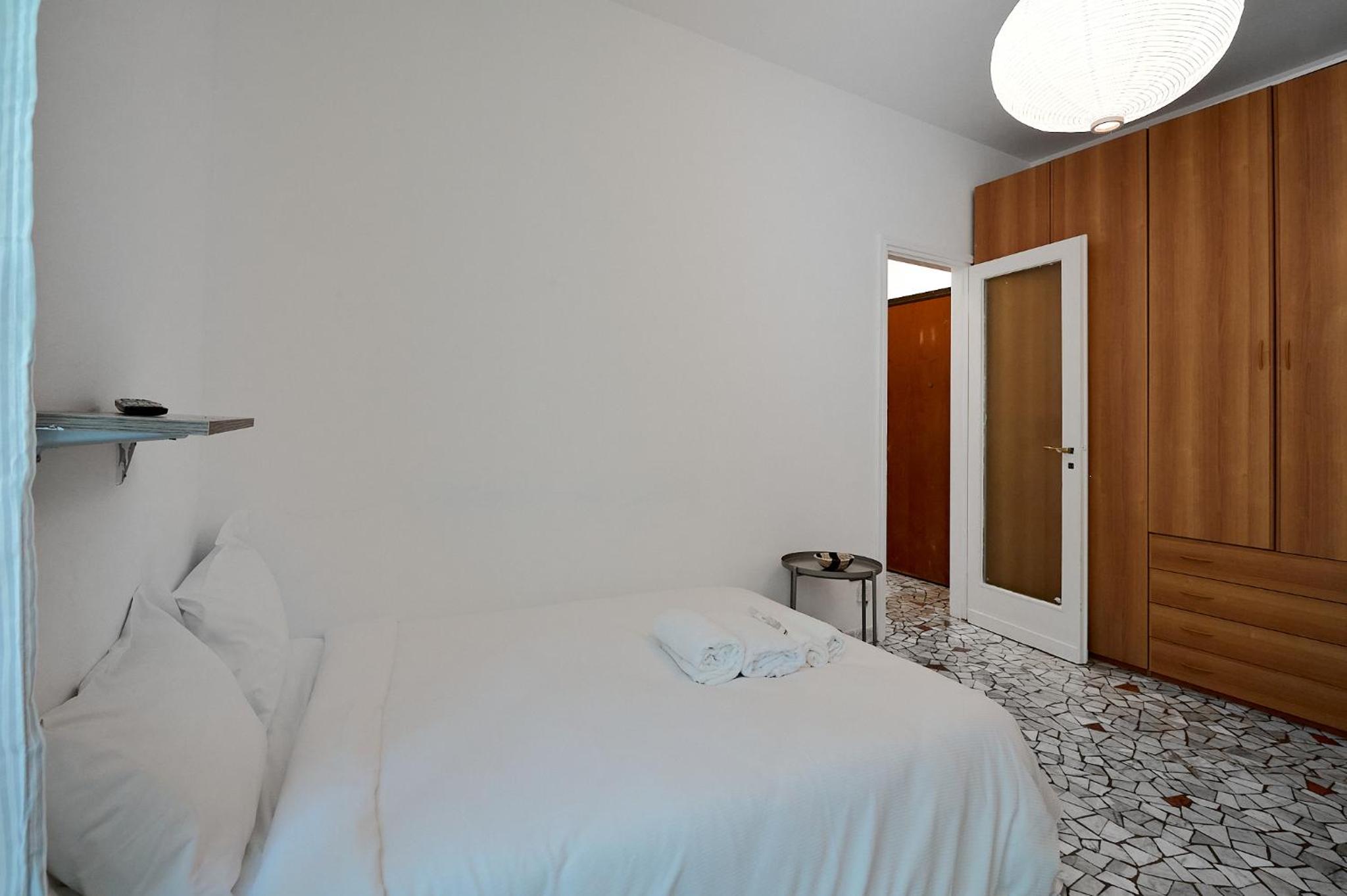 Xenia Apartments - Stylish Navigli Studio Apartment