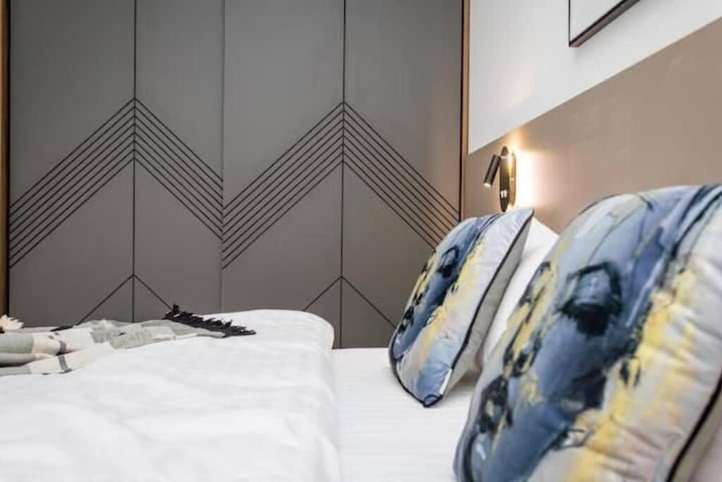 New & Stylish 1 bedroom apartment near Fabrika