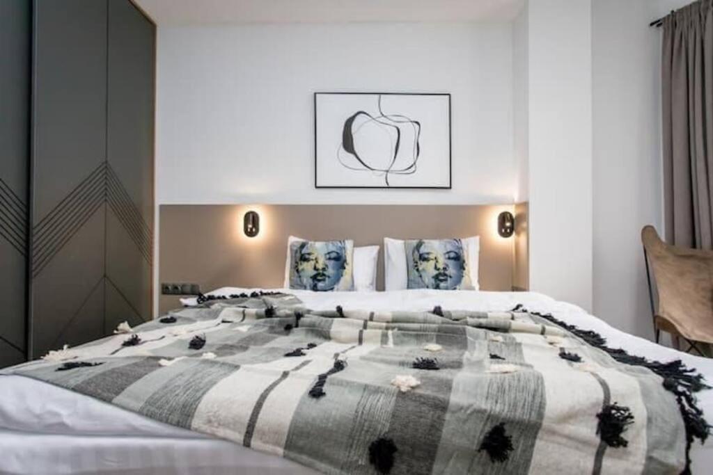 New & Stylish 1 bedroom apartment near Fabrika
