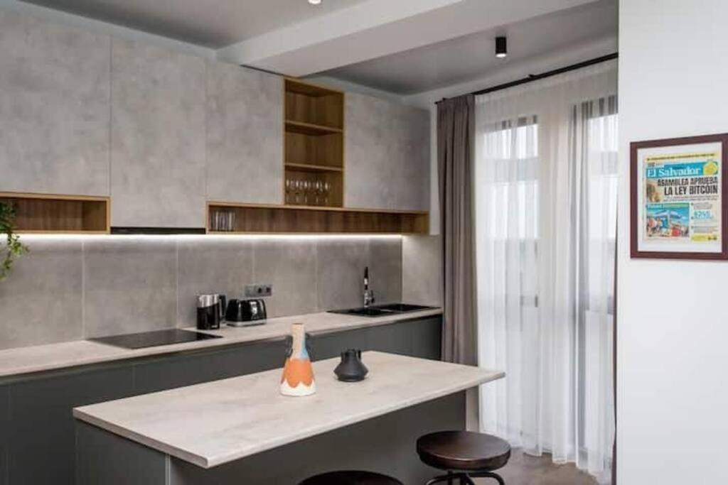 New & Stylish 1 bedroom apartment near Fabrika