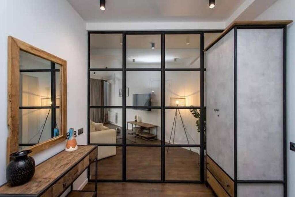 New & Stylish 1 bedroom apartment near Fabrika