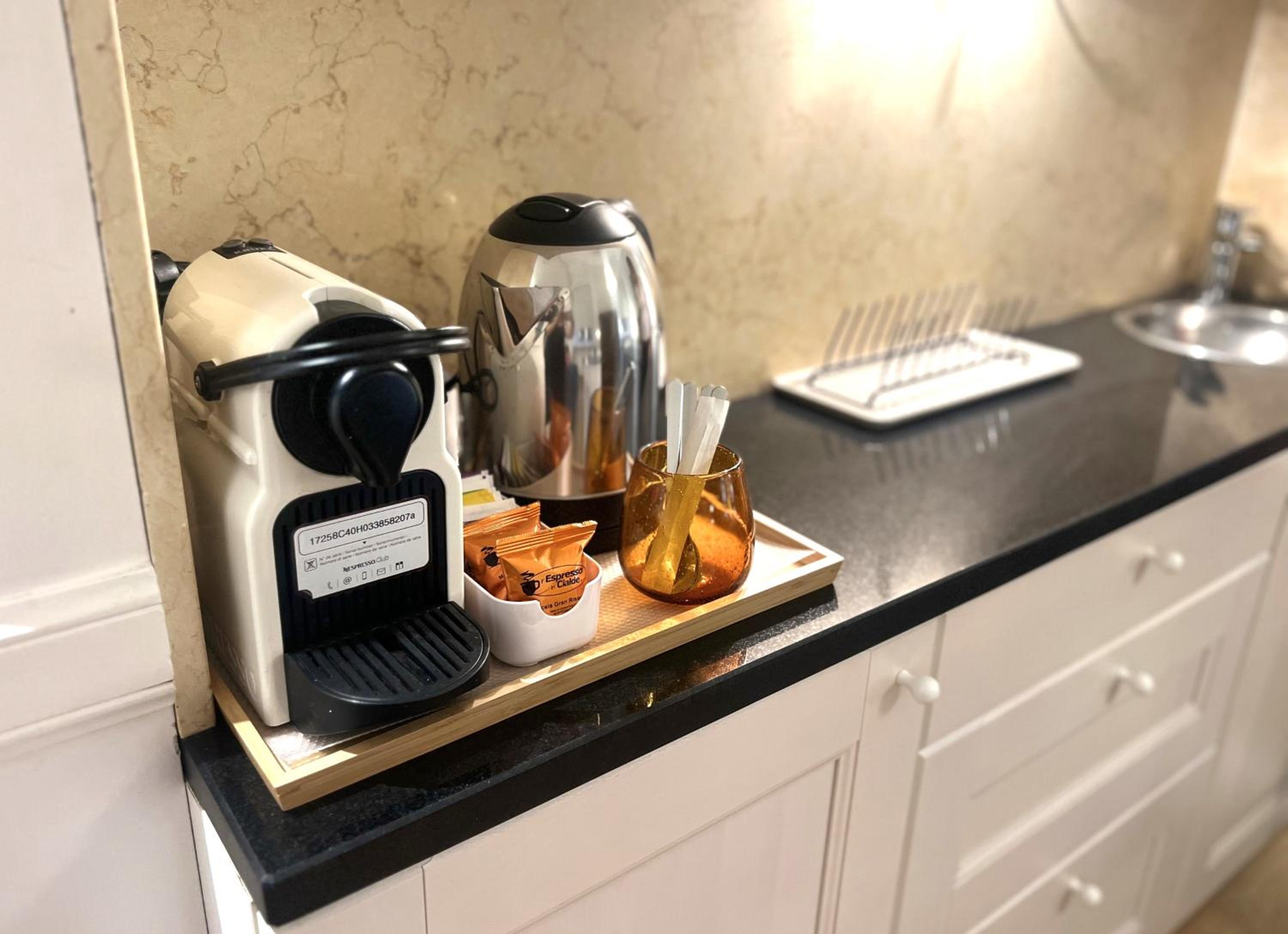 INTERNO ROMA en Rome — kitchen
