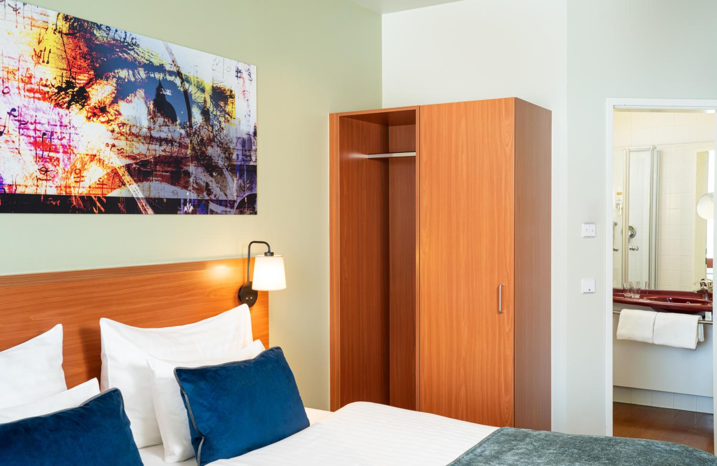 Salzburg Vacations - Leonardo Hotel Salzburg Airport - Property Image 6
