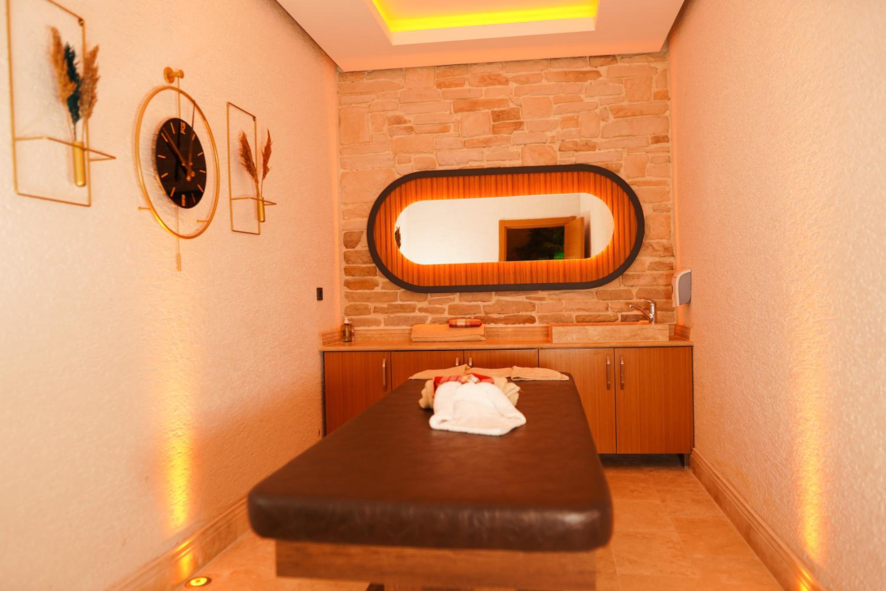 Emirtimes Otel&Spa - Tuzla - Image 14