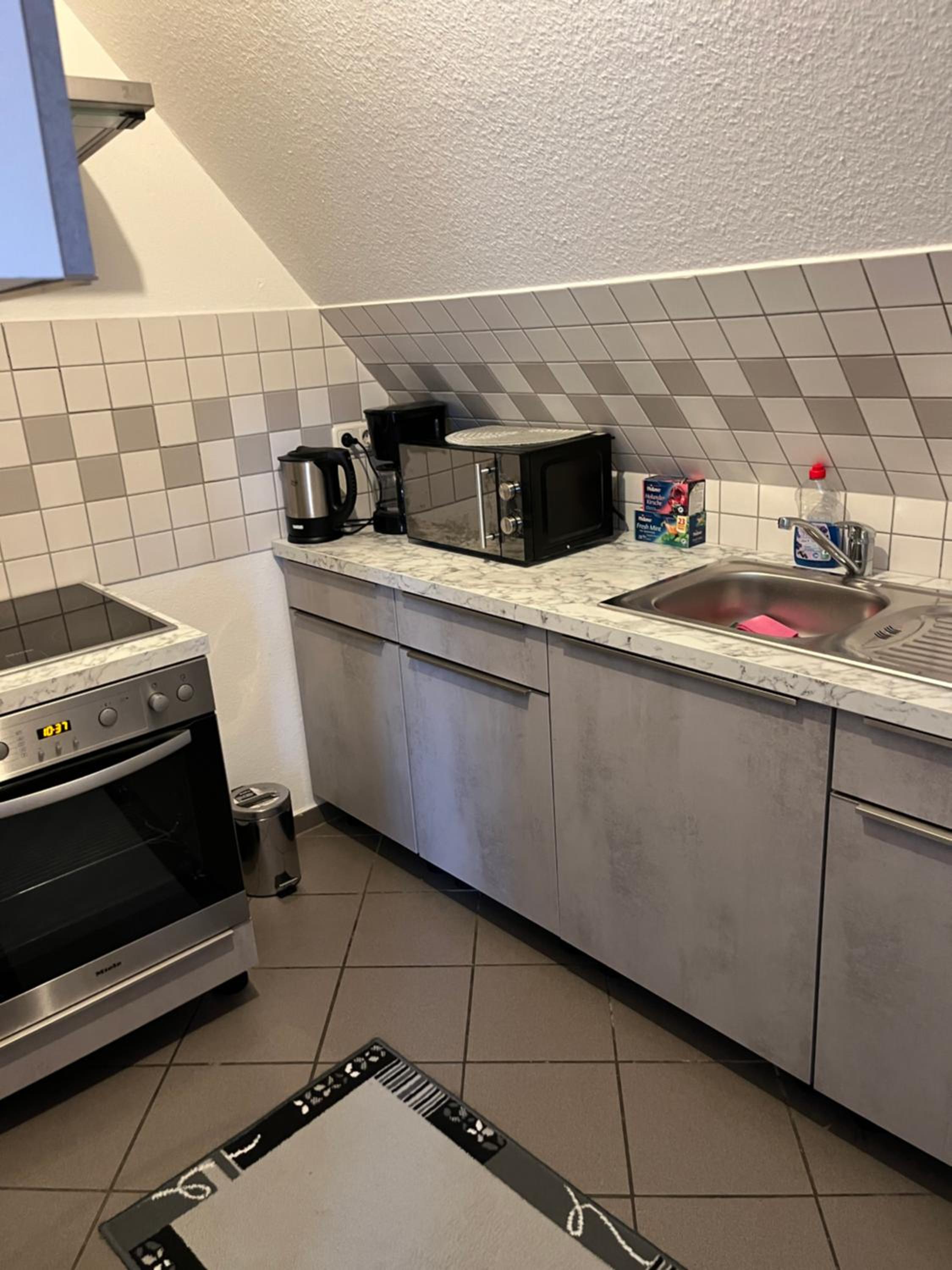 Zimmer zum vermieten direkt an der Donau und am Schloss