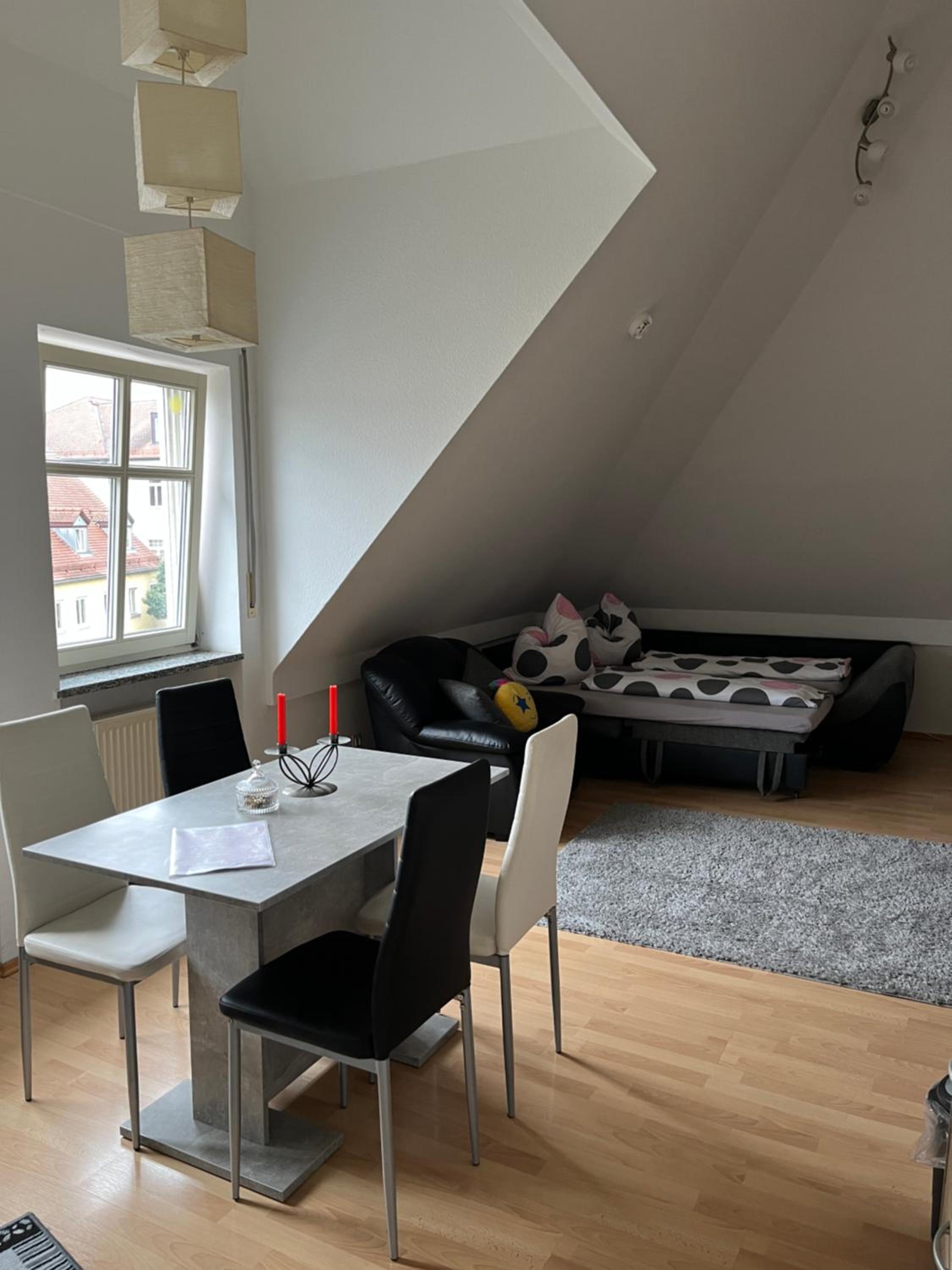 Zimmer zum vermieten direkt an der Donau und am Schloss