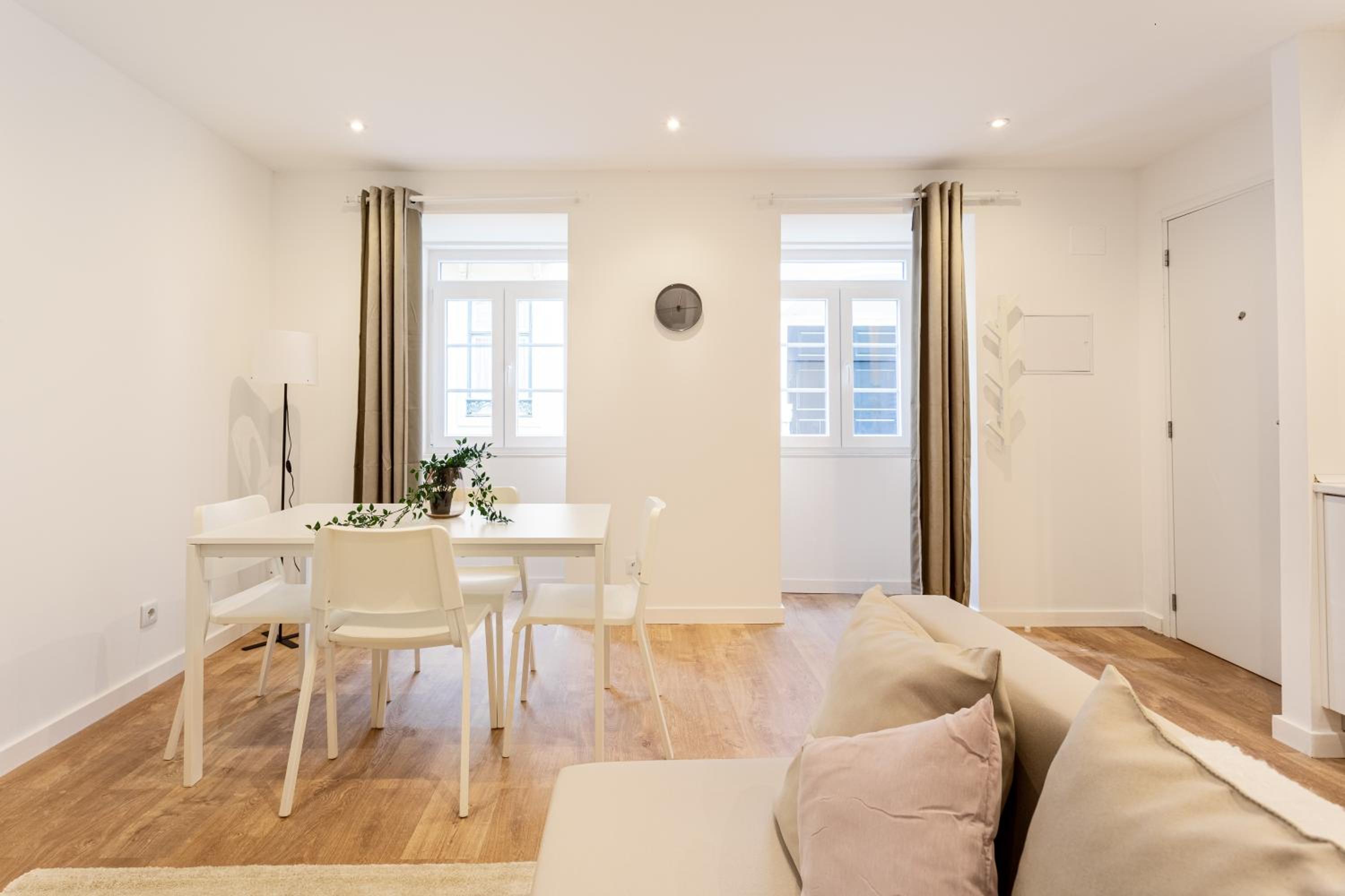 GuestReady - Amazing flat near Praca Dom Pedro IV view 3