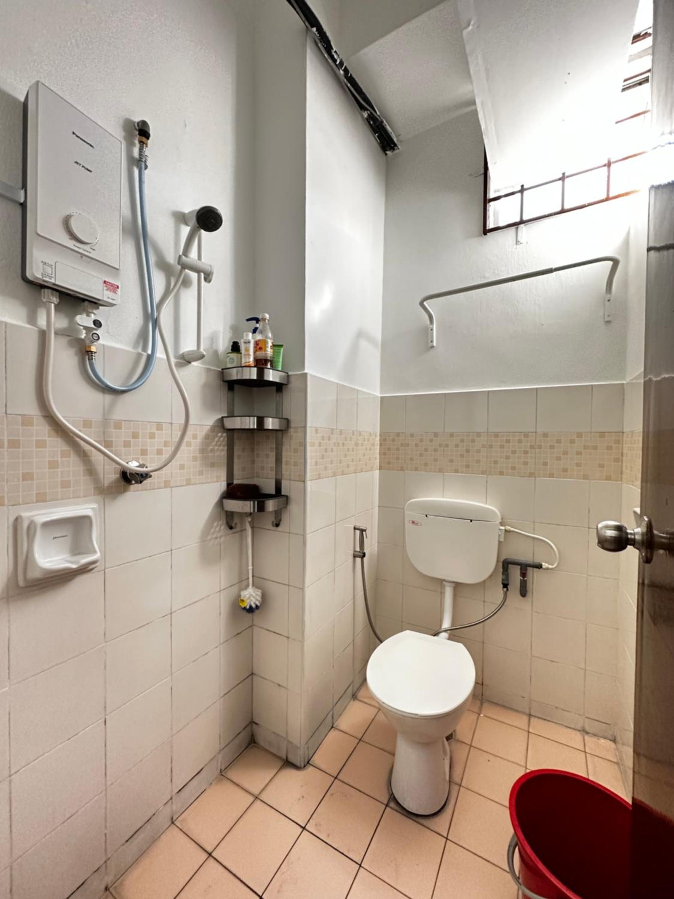 Jiaxin Dormitory-Setia Indah 家馨青年旅宿