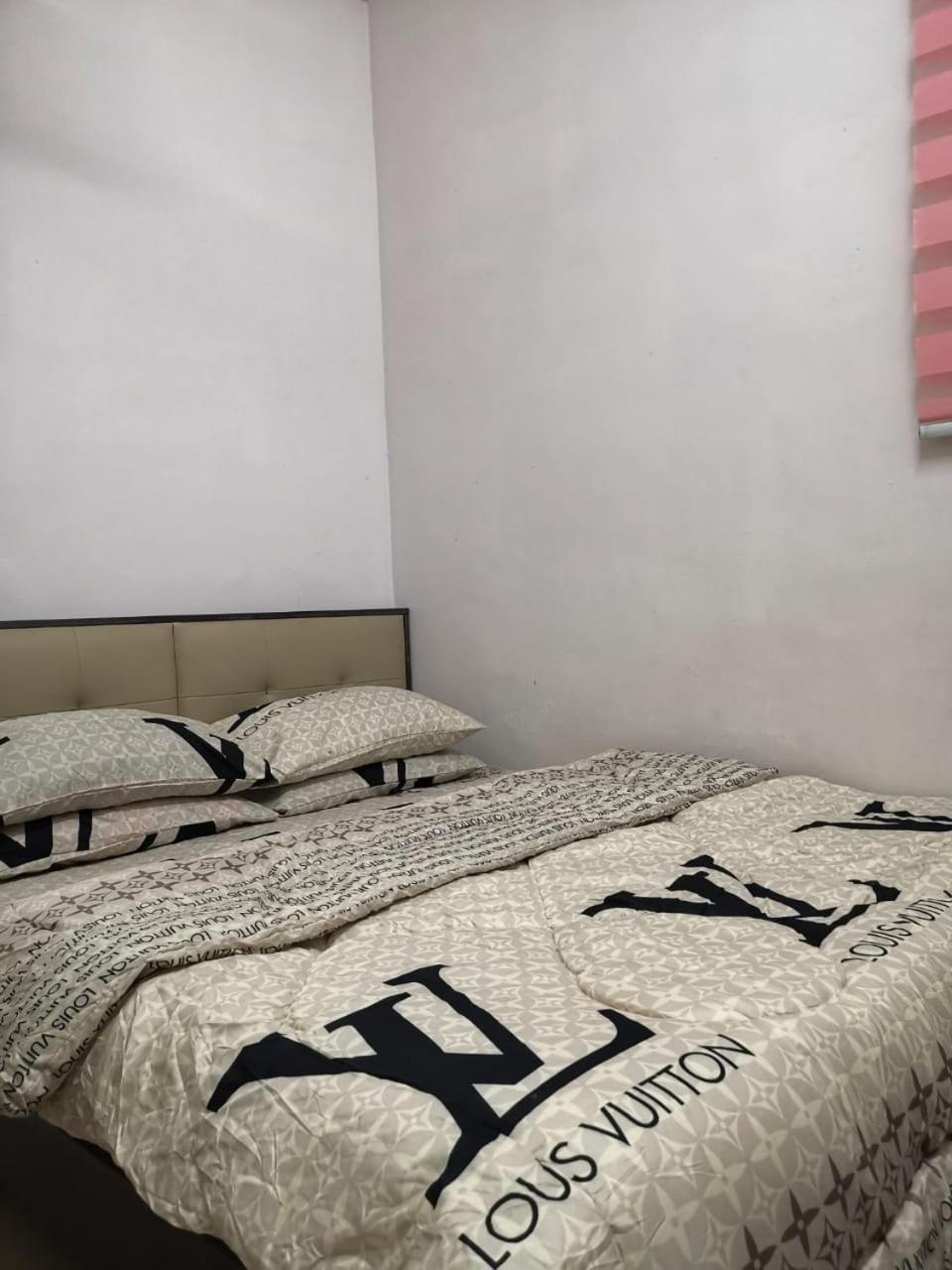 Riqayraa Muslim Homestay photo 1