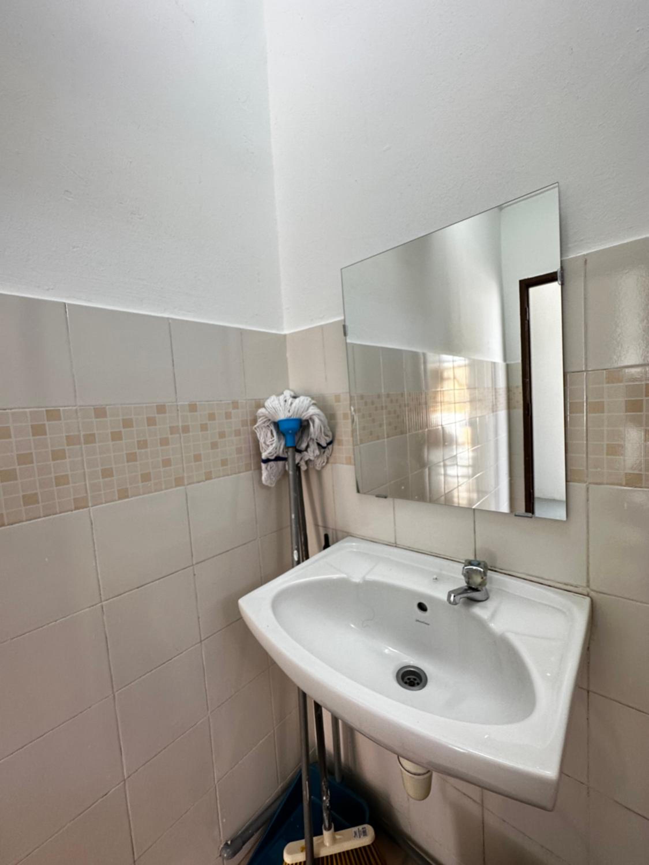 Jiaxin Dormitory-Setia Indah 家馨青年旅宿