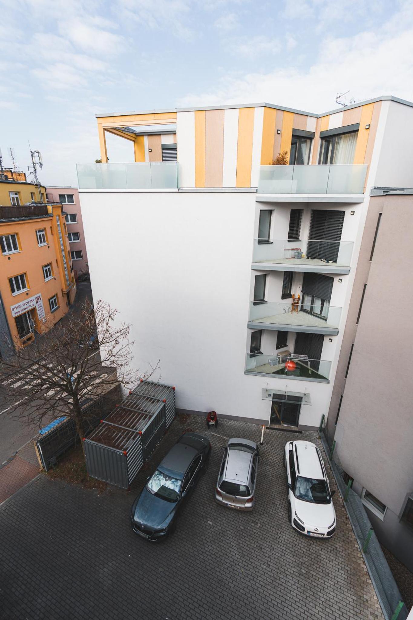 Veleslavin Apartments