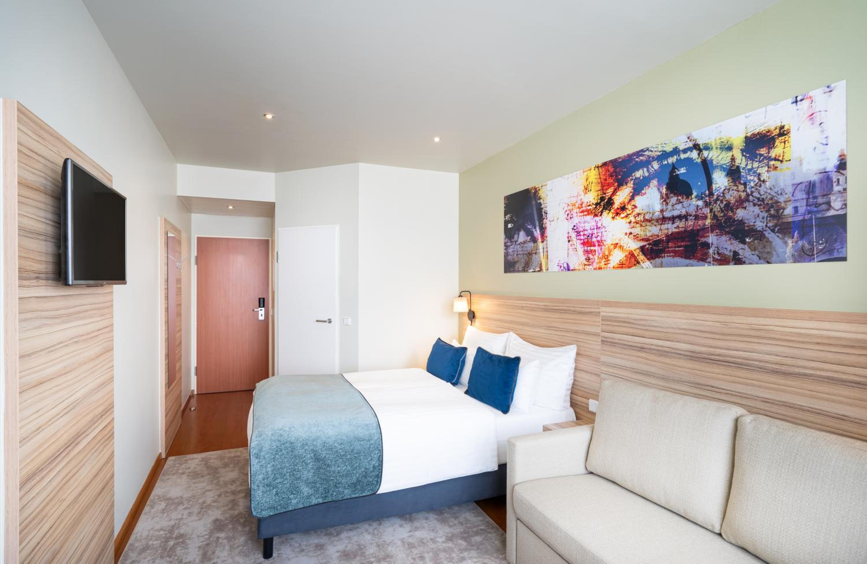 Salzburg Vacations - Leonardo Hotel Salzburg Airport - Property Image 1