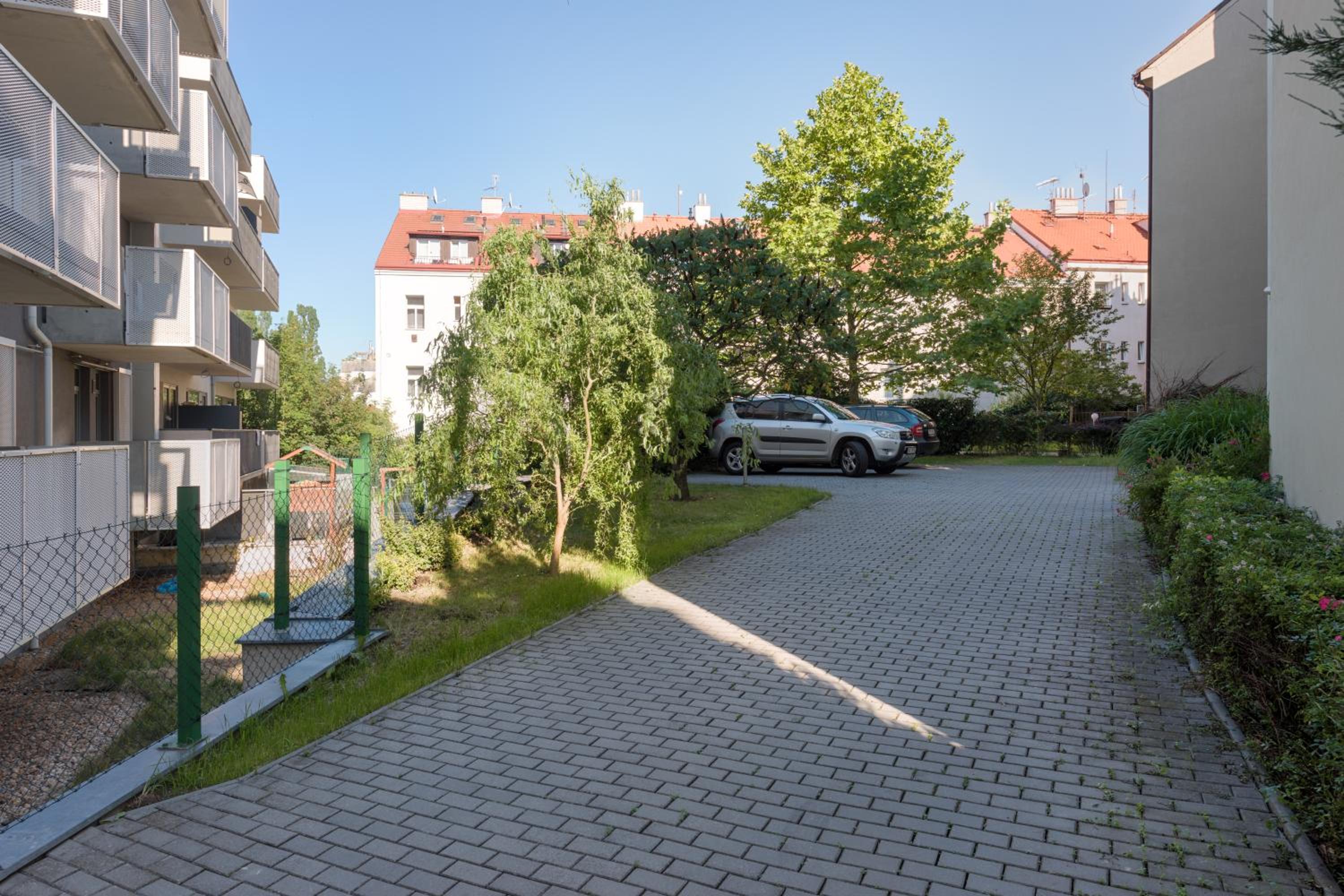 Veleslavin Apartments