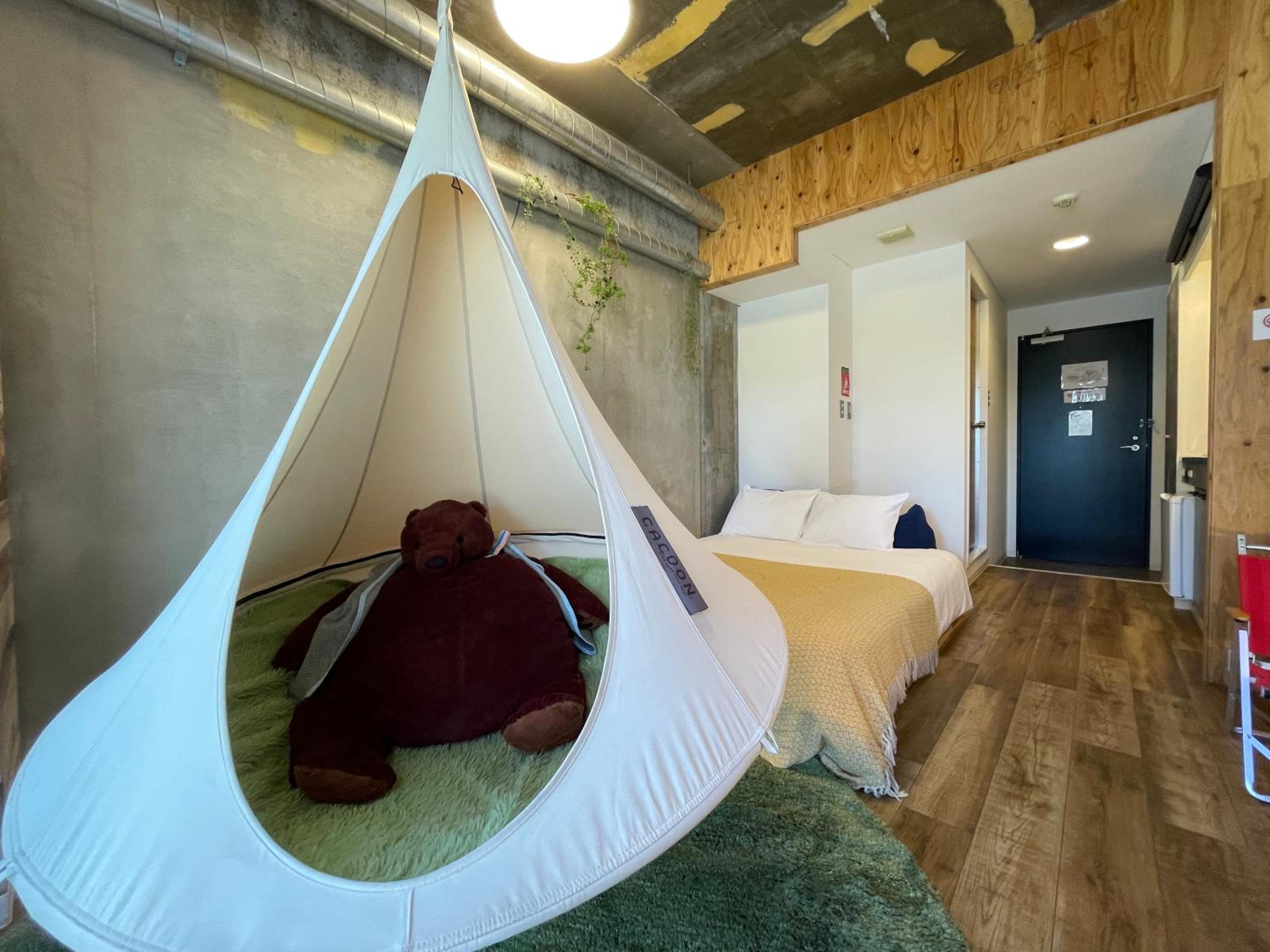 365BASE outdoor hostel