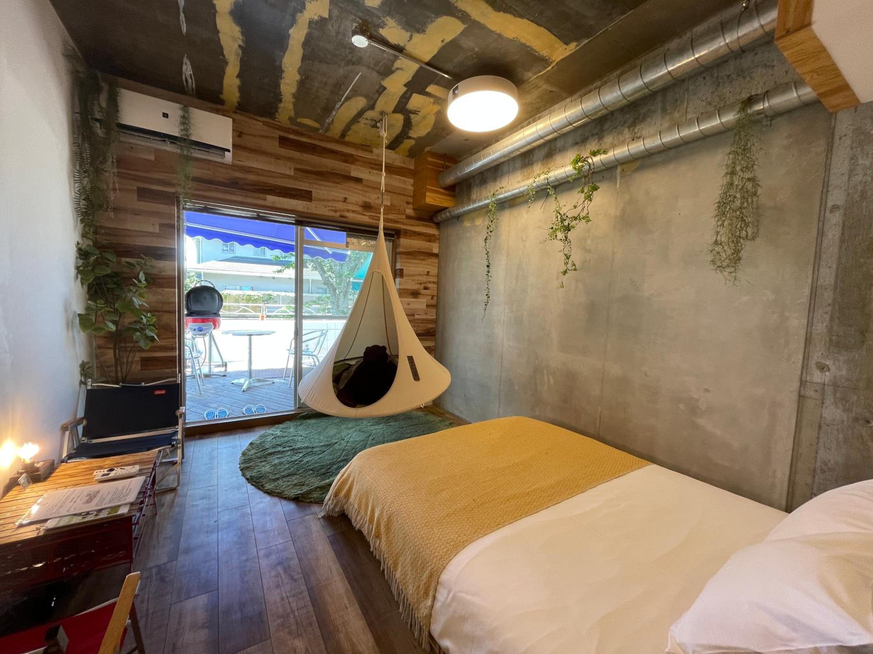 365BASE outdoor hostel