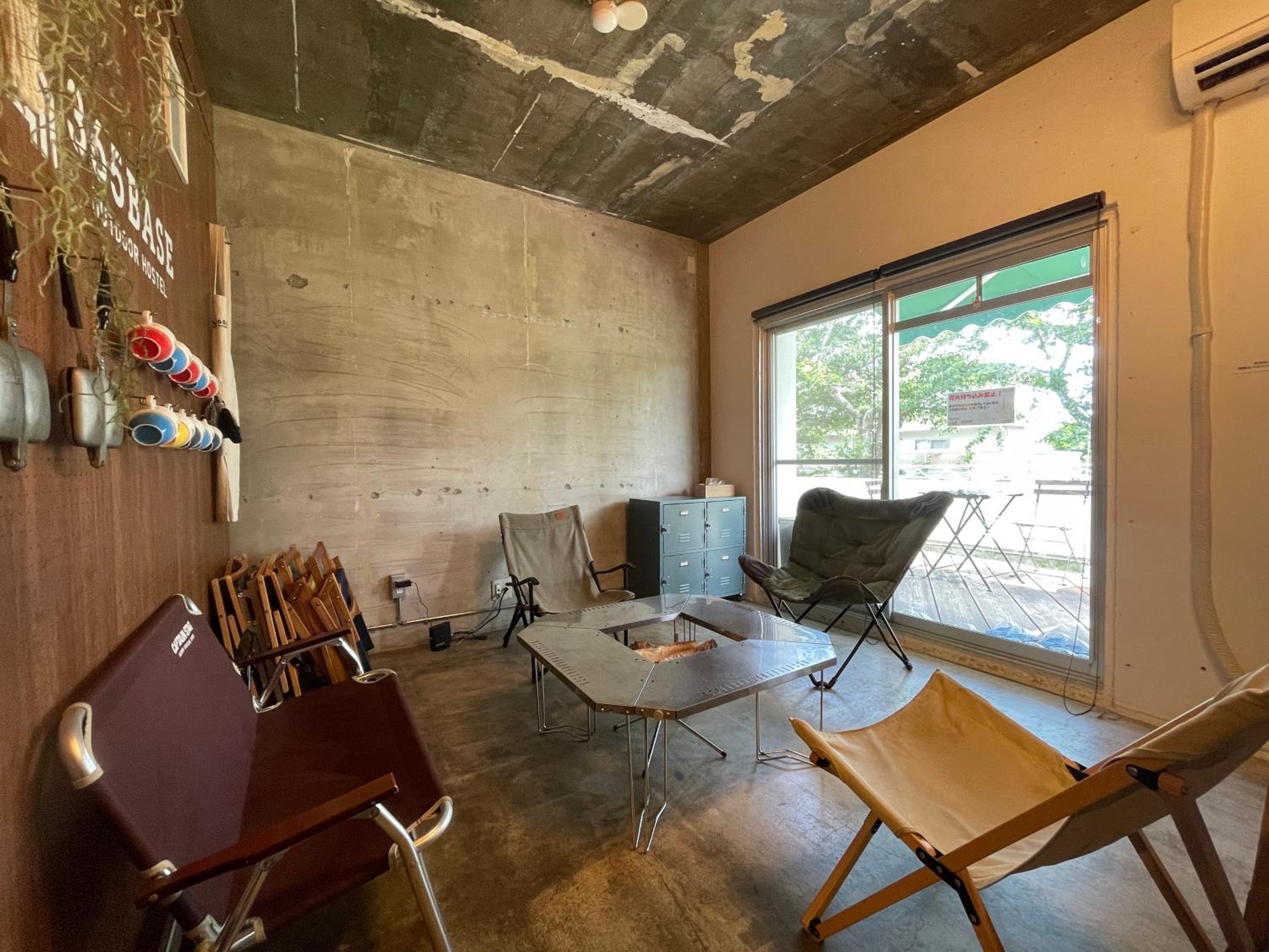365BASE outdoor hostel