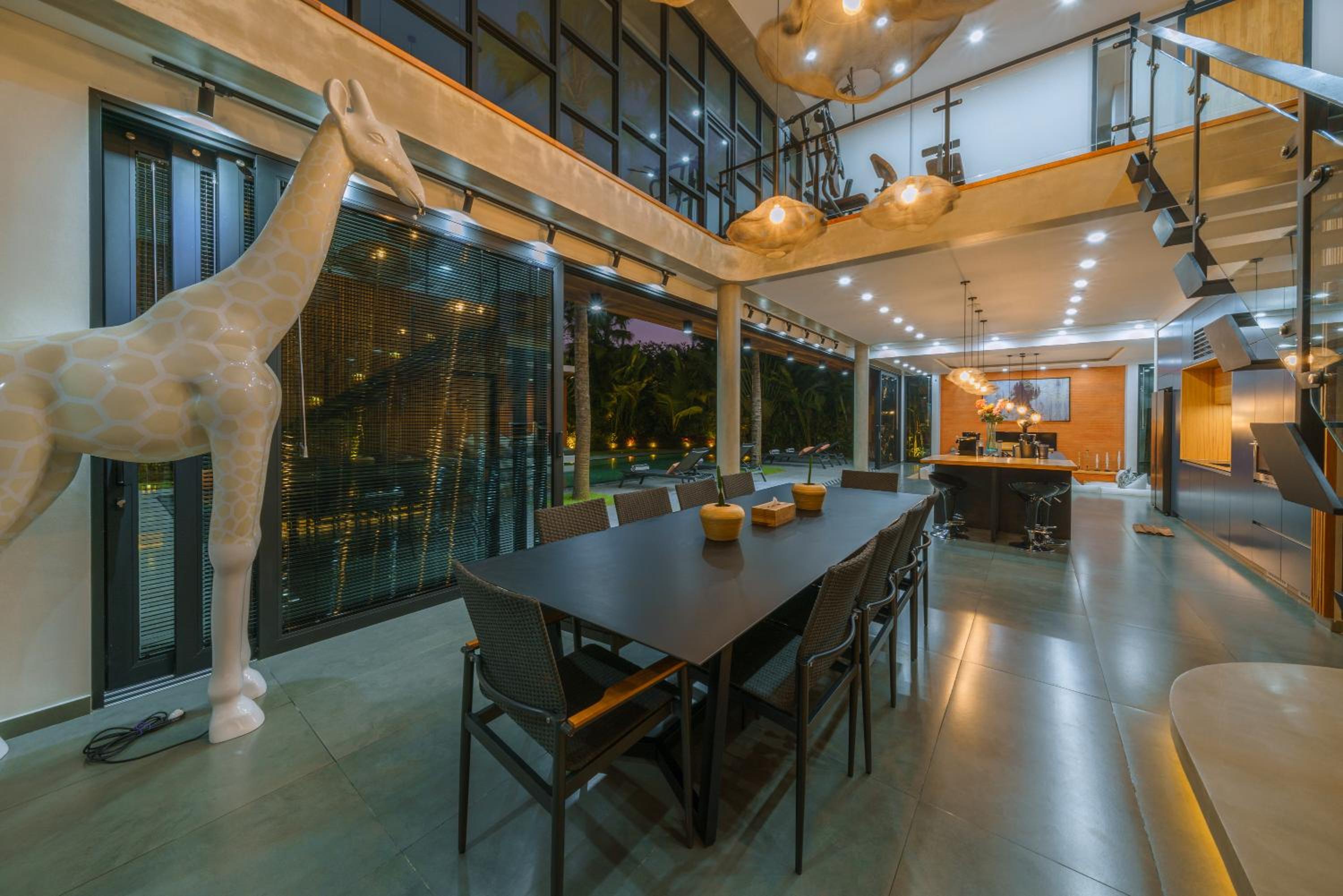 dining