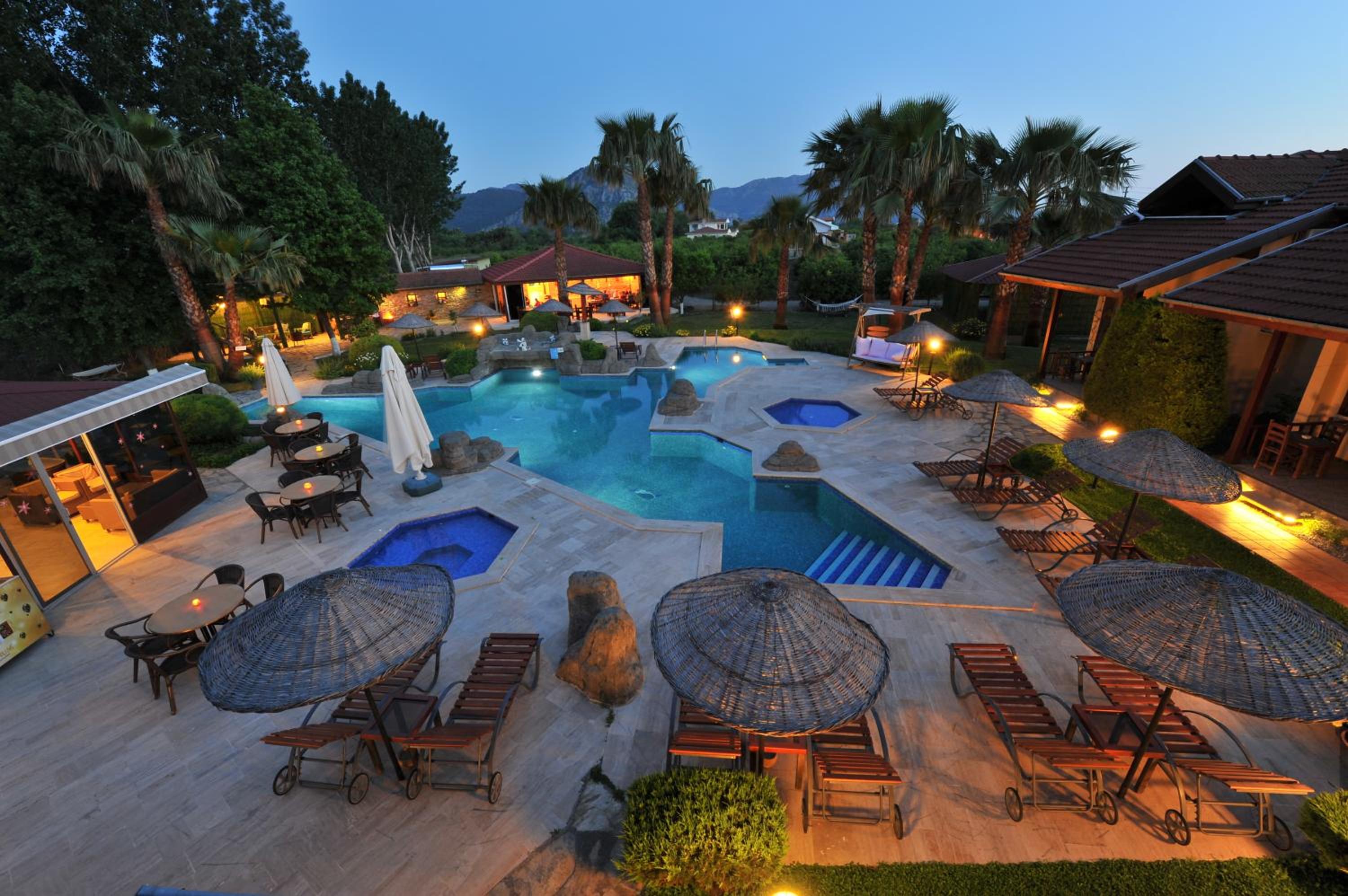 Grenadine Lodge
