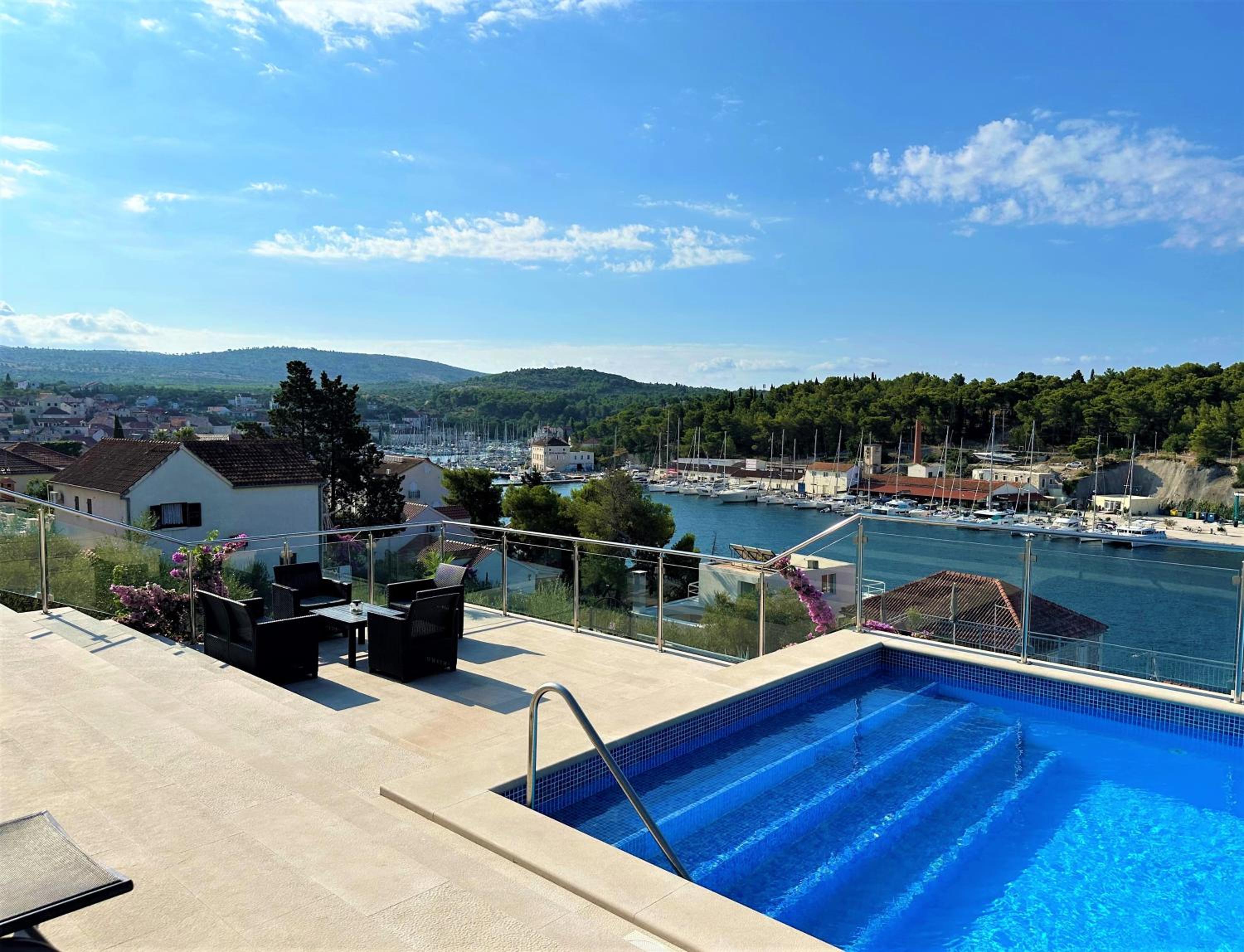 Villa Lovisa - 4 star villa with pool and amazing sea view view 3