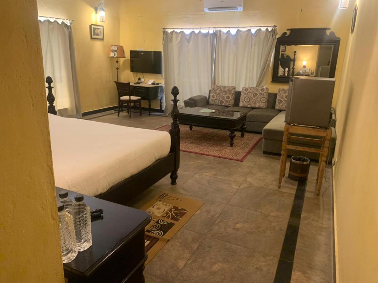 Tuli Veer Bagh Resort