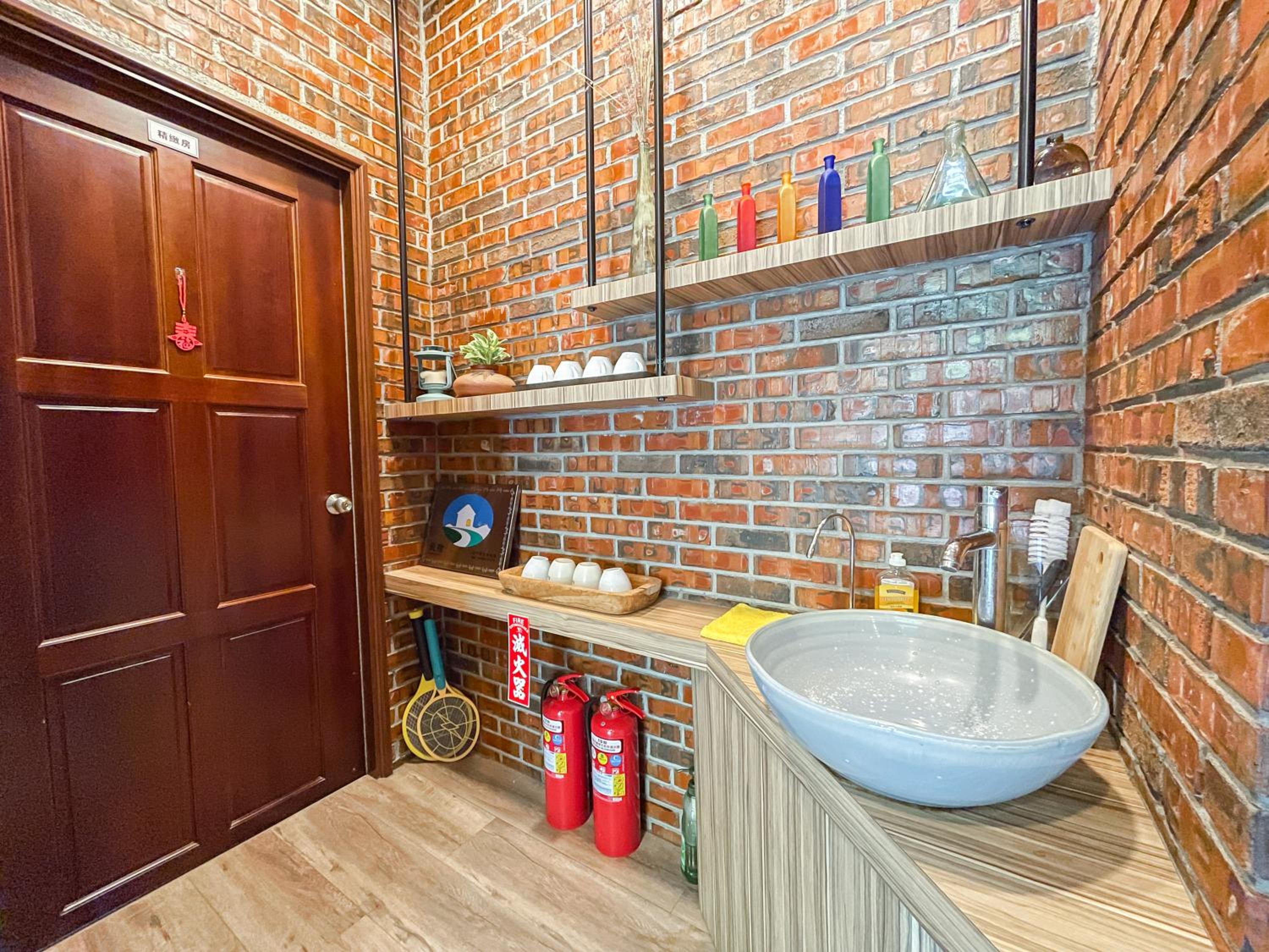 Lyutu Homestay