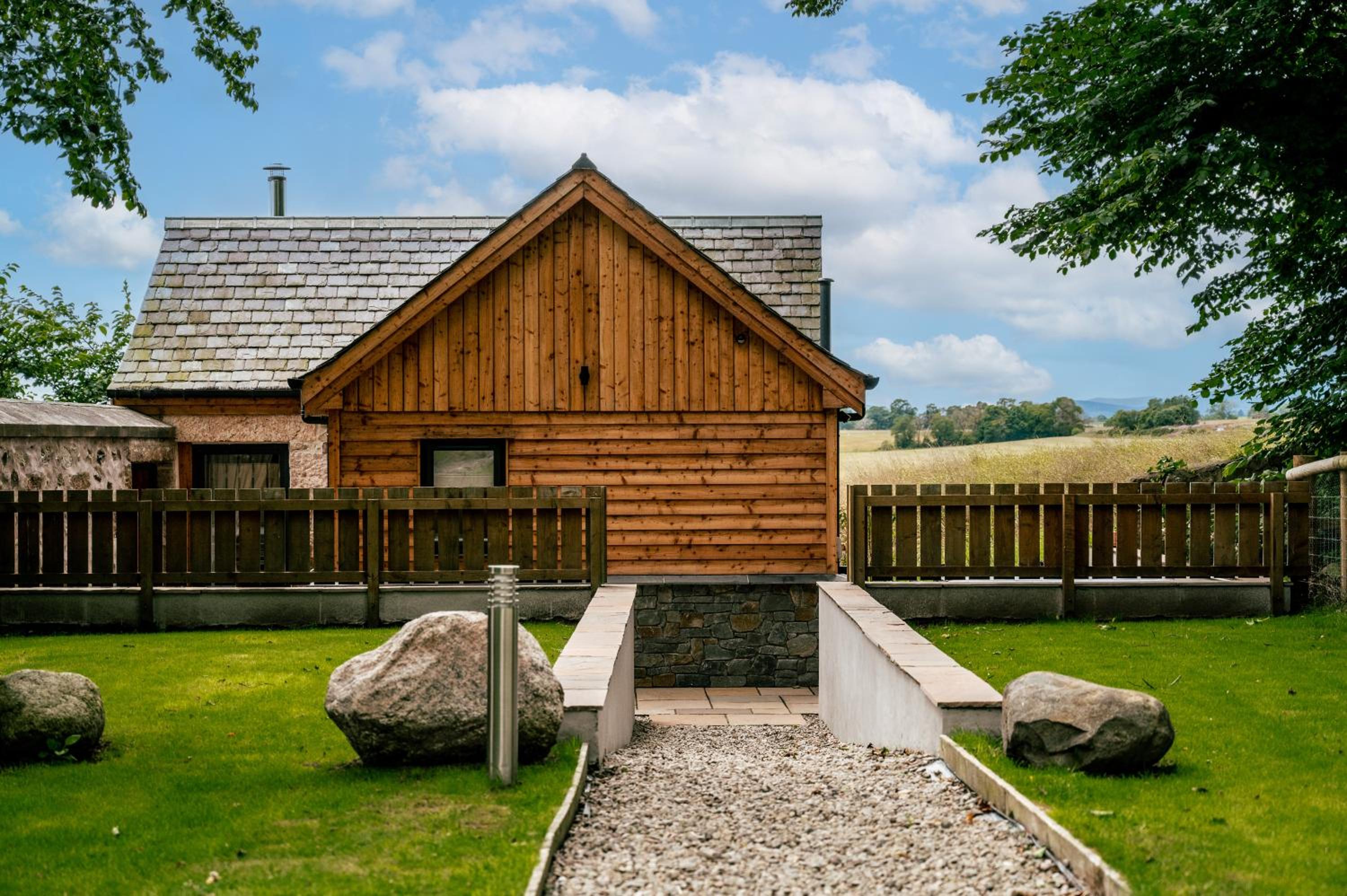 Hotel The Auld Reekie - Image 1