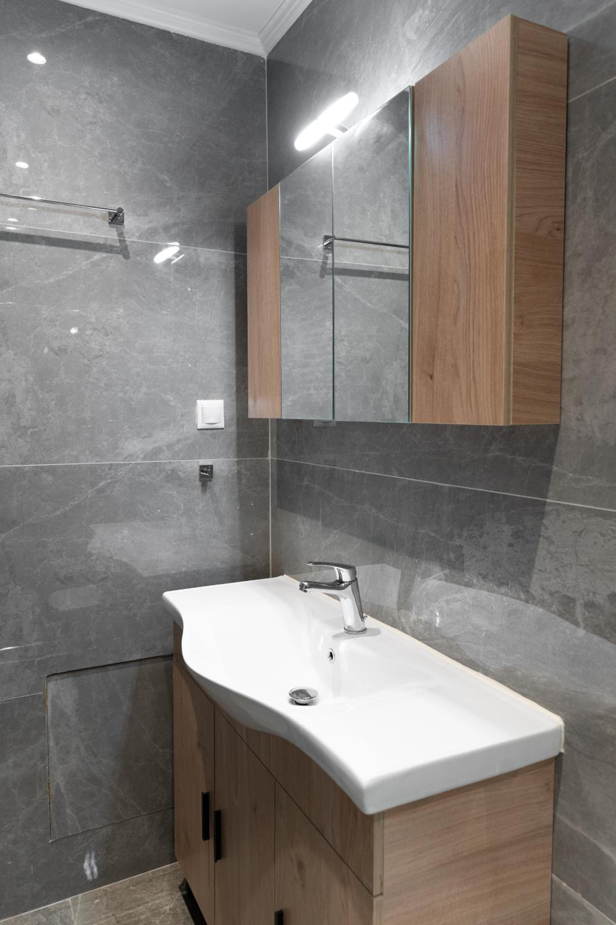 Cosy 2BR Apartment next to Bars & Restaurants