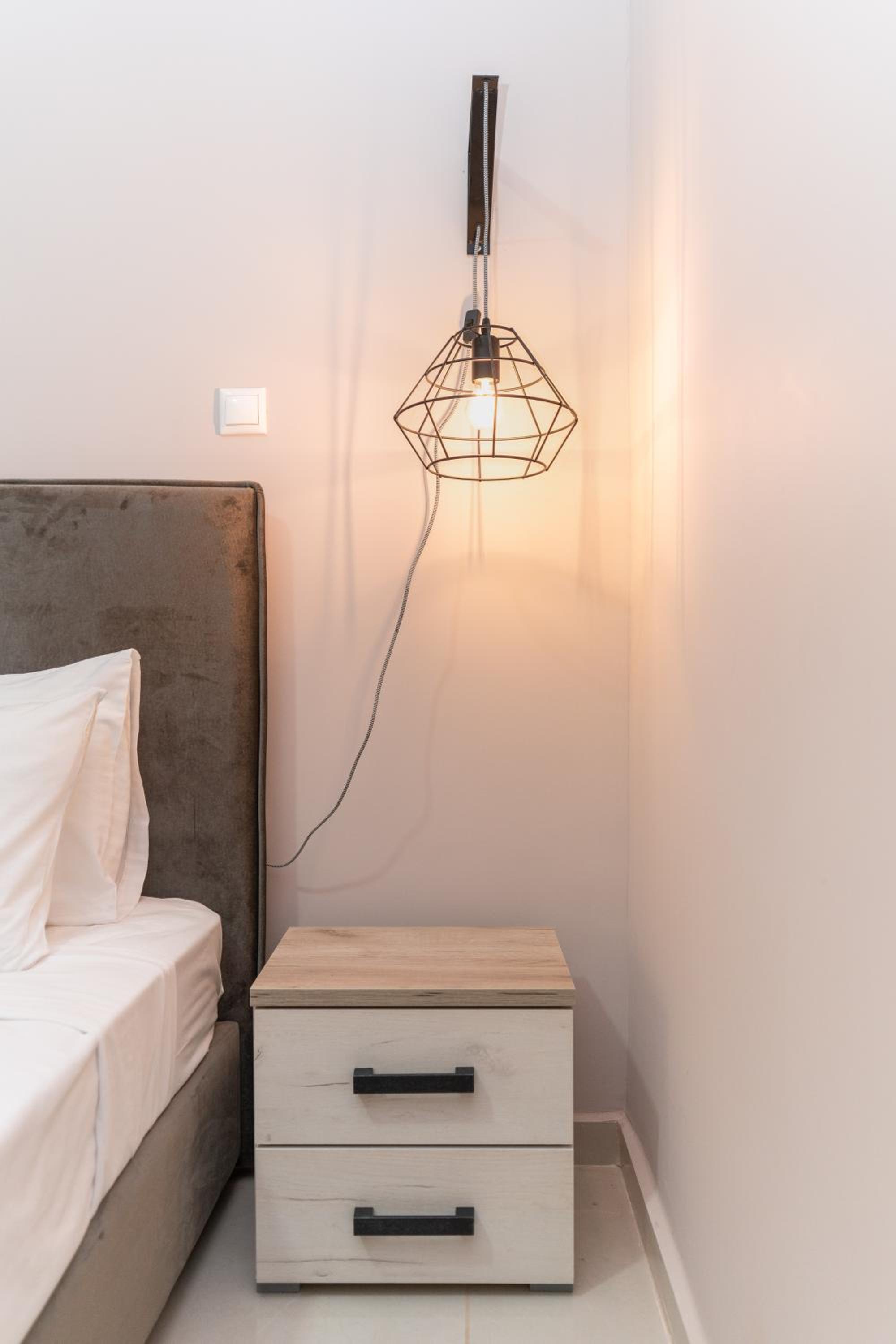 Cosy 2BR Apartment next to Bars & Restaurants