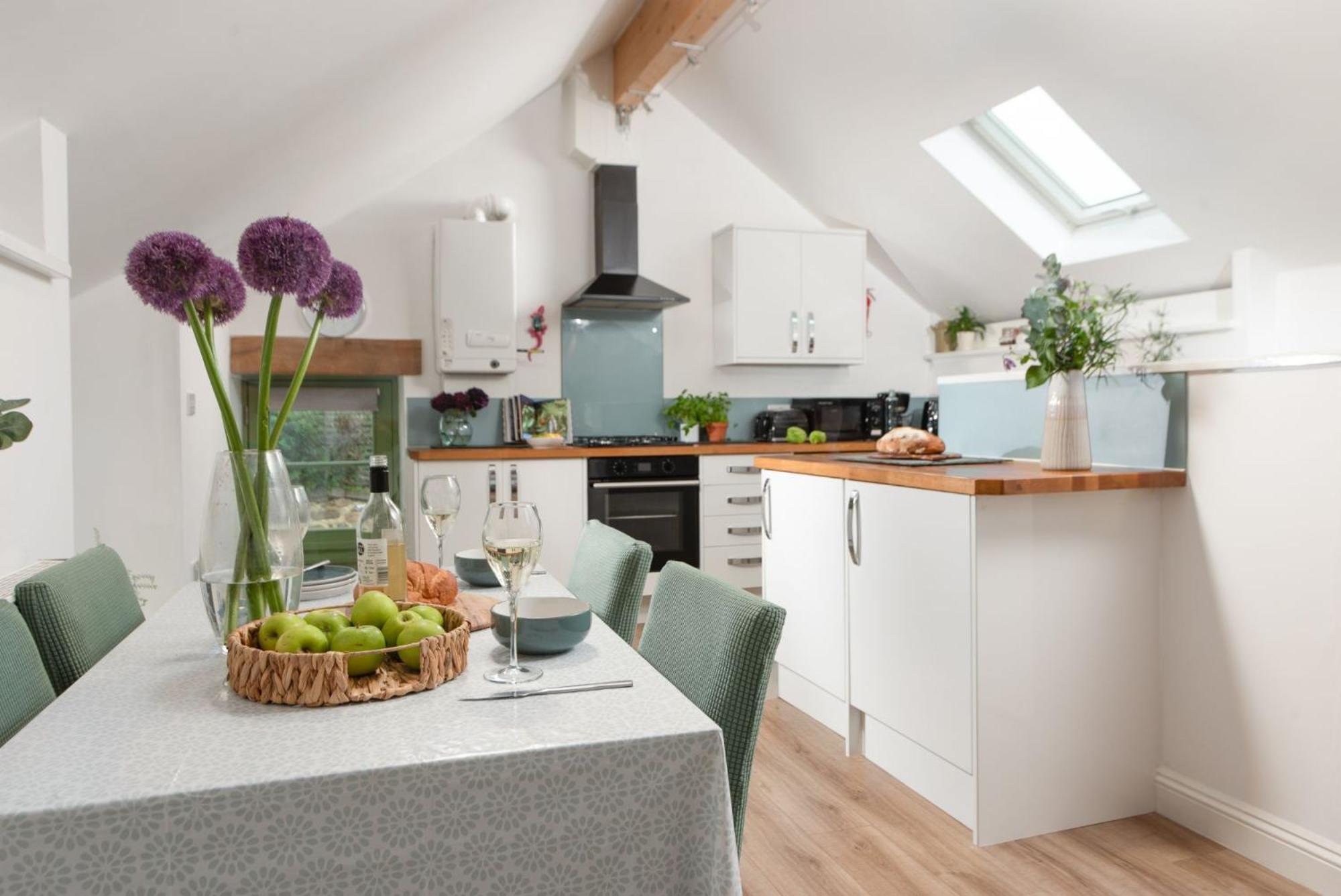 Captains Loft, Godolphin Cross view 4