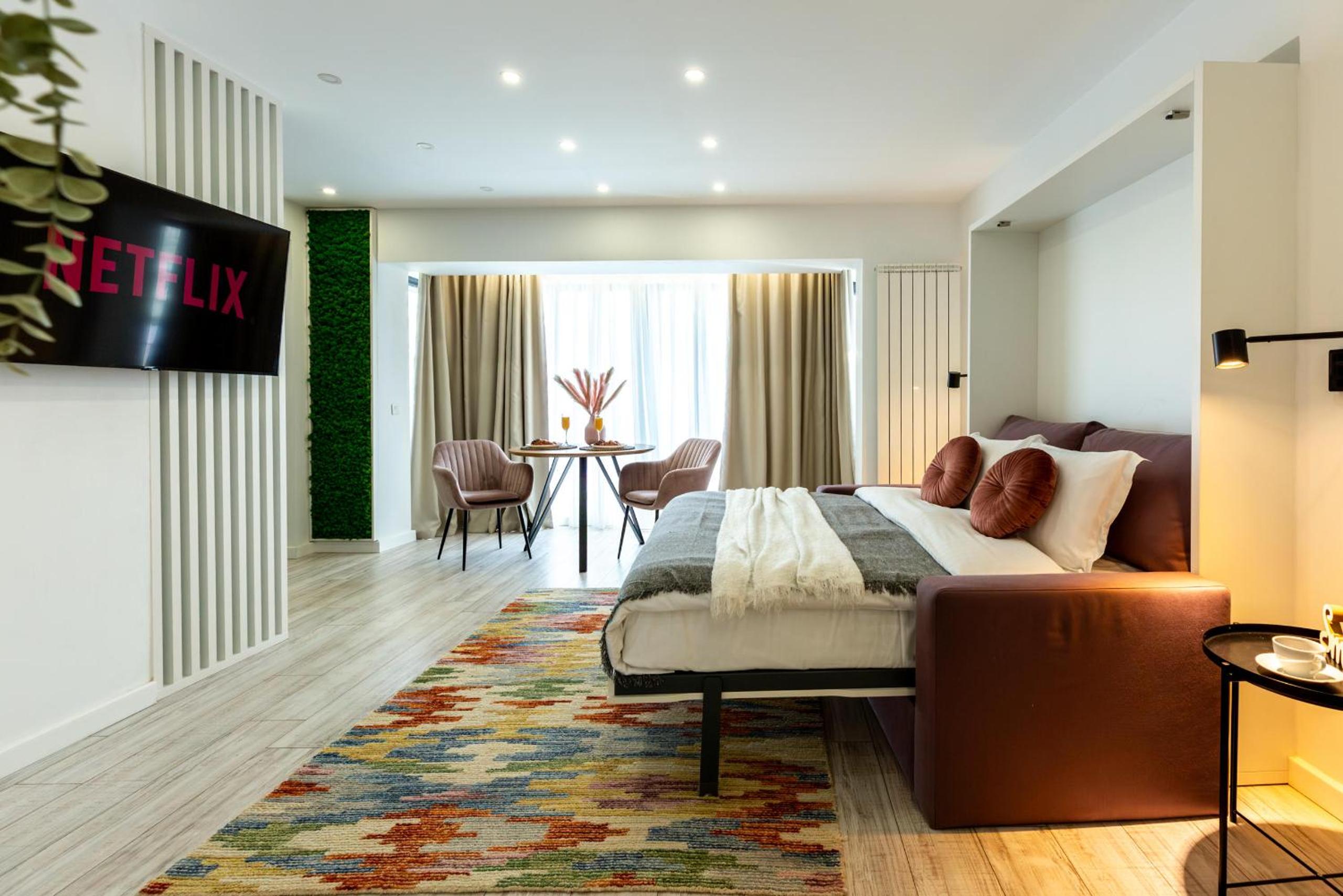 Ultracentral Studio: Explore the City in Style