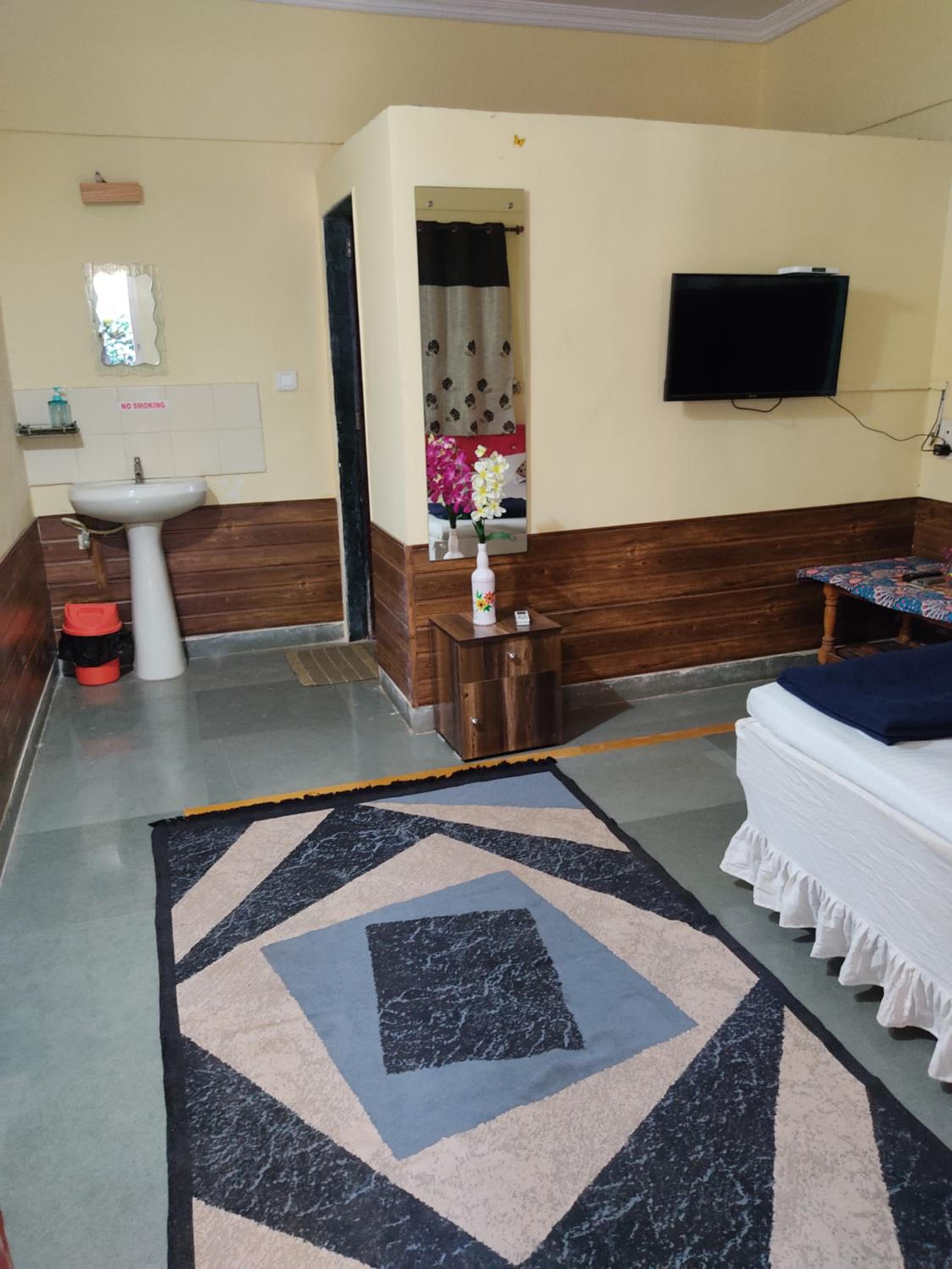 Visava Cottages Kihim Beach