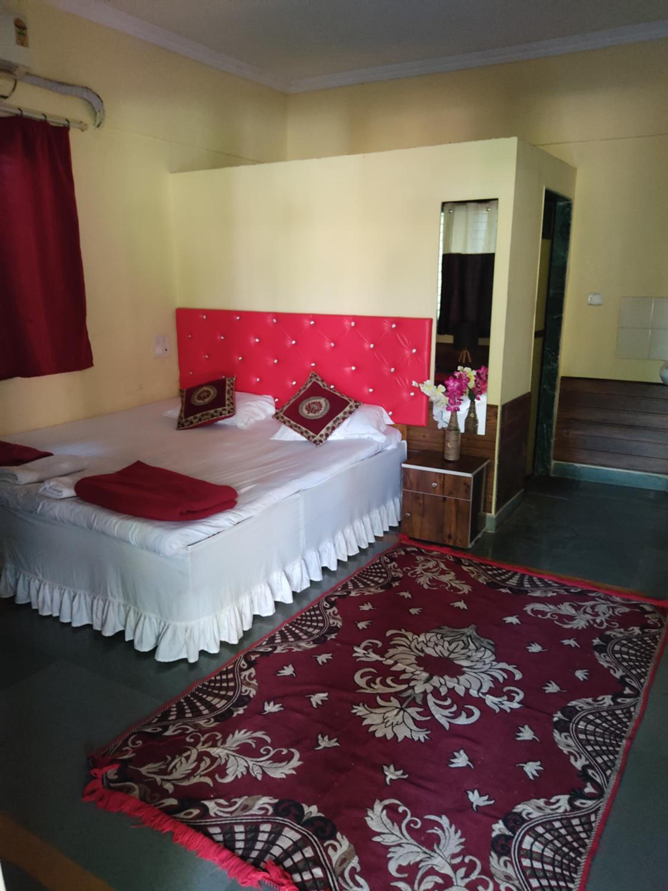 Visava Cottages Kihim Beach