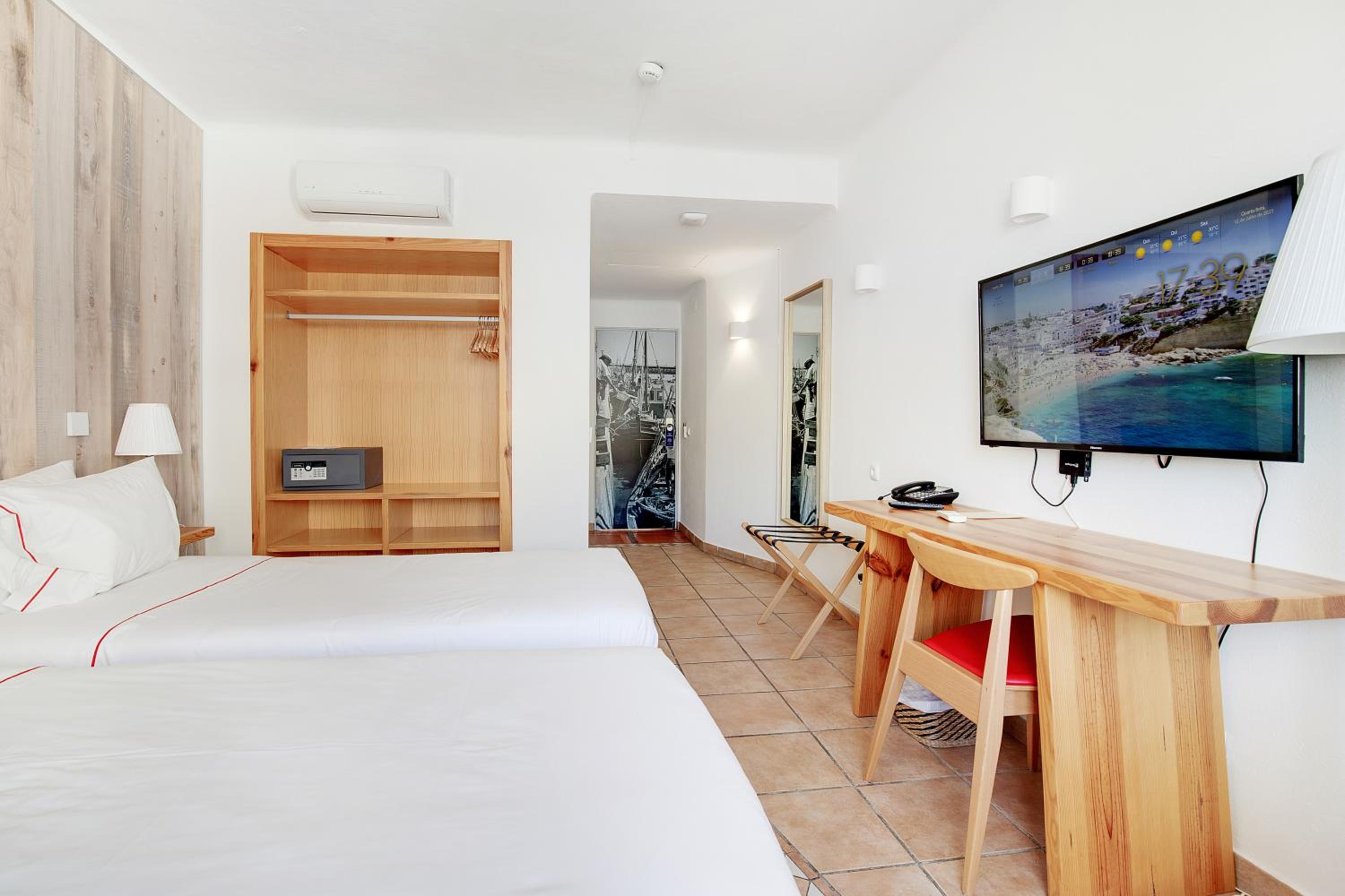 Carvoeiro Vacations - Hotel Carvoeiro Plaza - Property Image 50