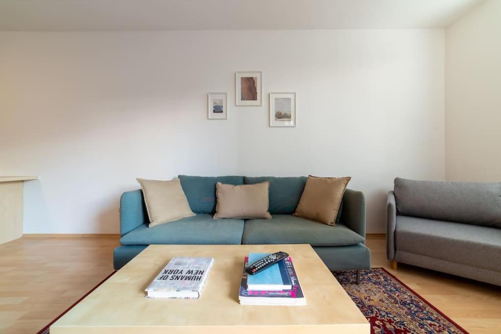 Grape Apartment