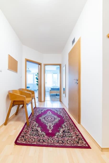 Grape Apartment