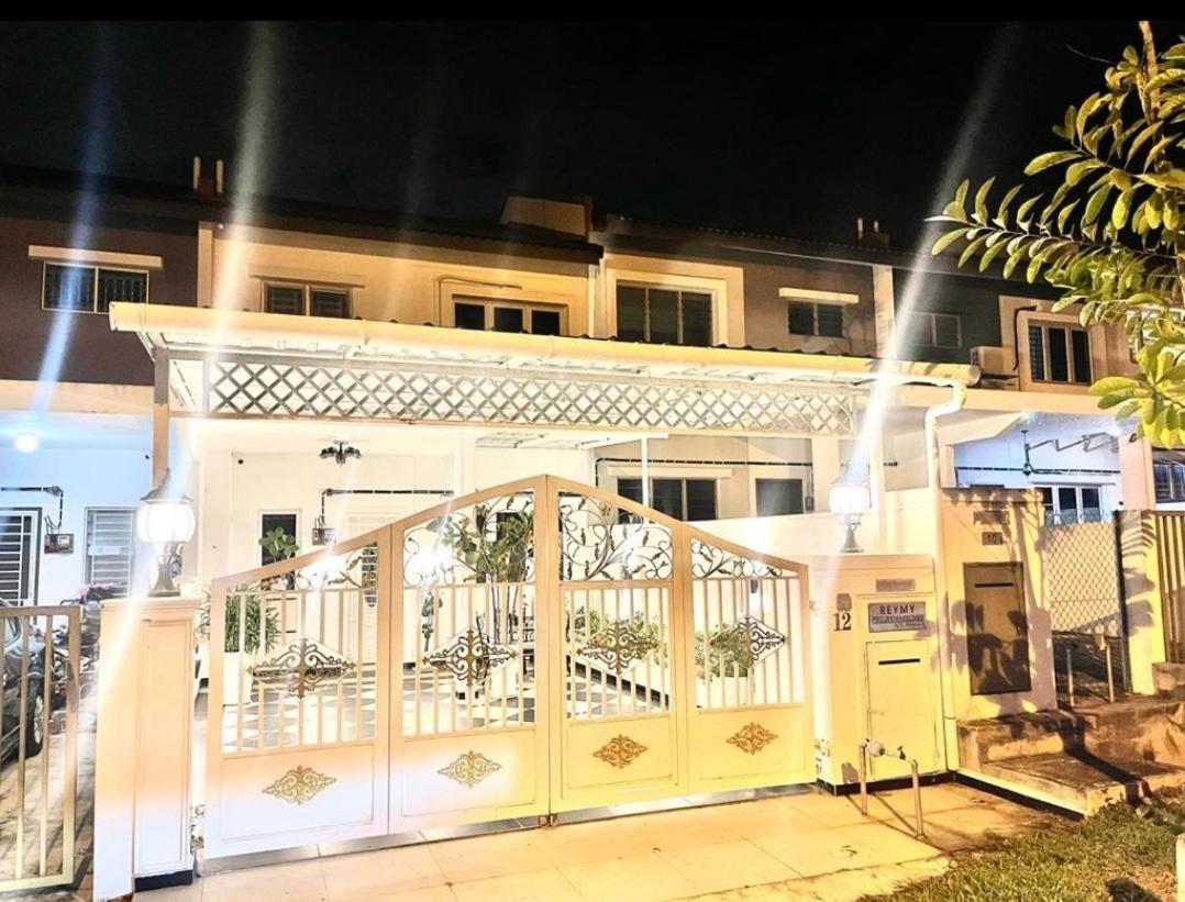Home Stay Impian Sungai Buloh photo 8
