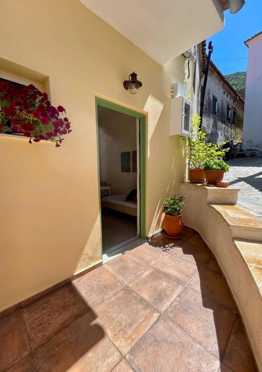 ilianas place