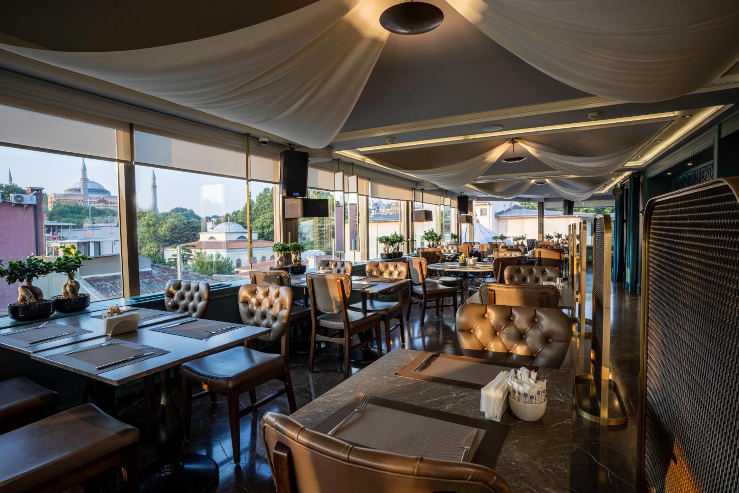 Hotel Yasmak Sultan - Image 57